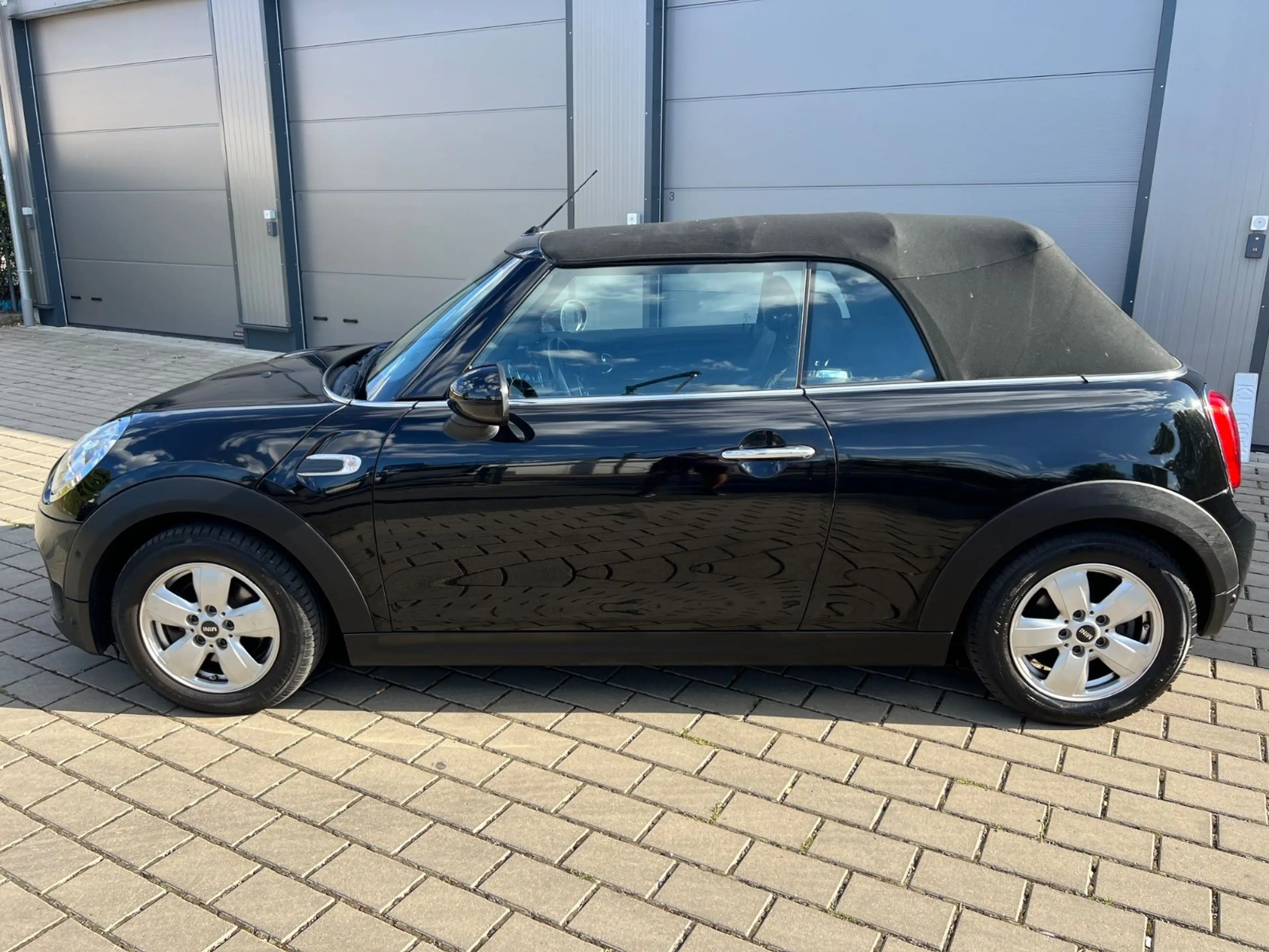 MINI One Cabrio Cooper Cabrio NAVI LED Leder Kamera 1. Hand — photo 10