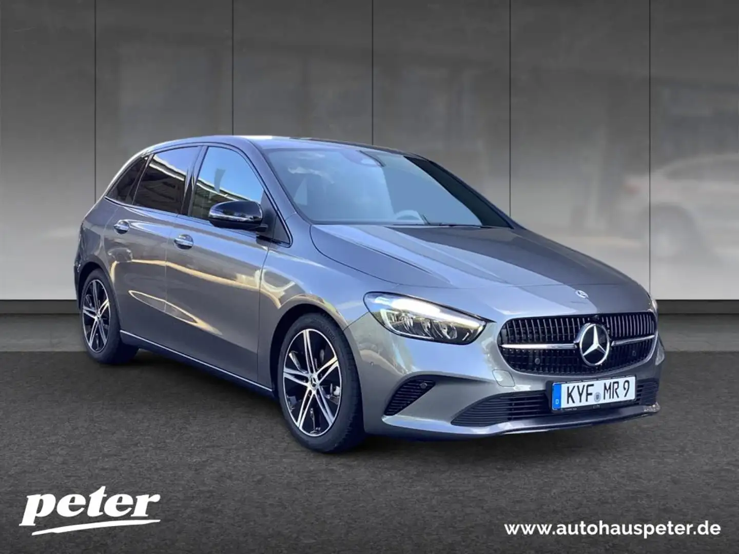 Mercedes-Benz B 200 PROGRESSIV/NIGHT/LED/Distronic/Kamera/AHK Grijs - 2