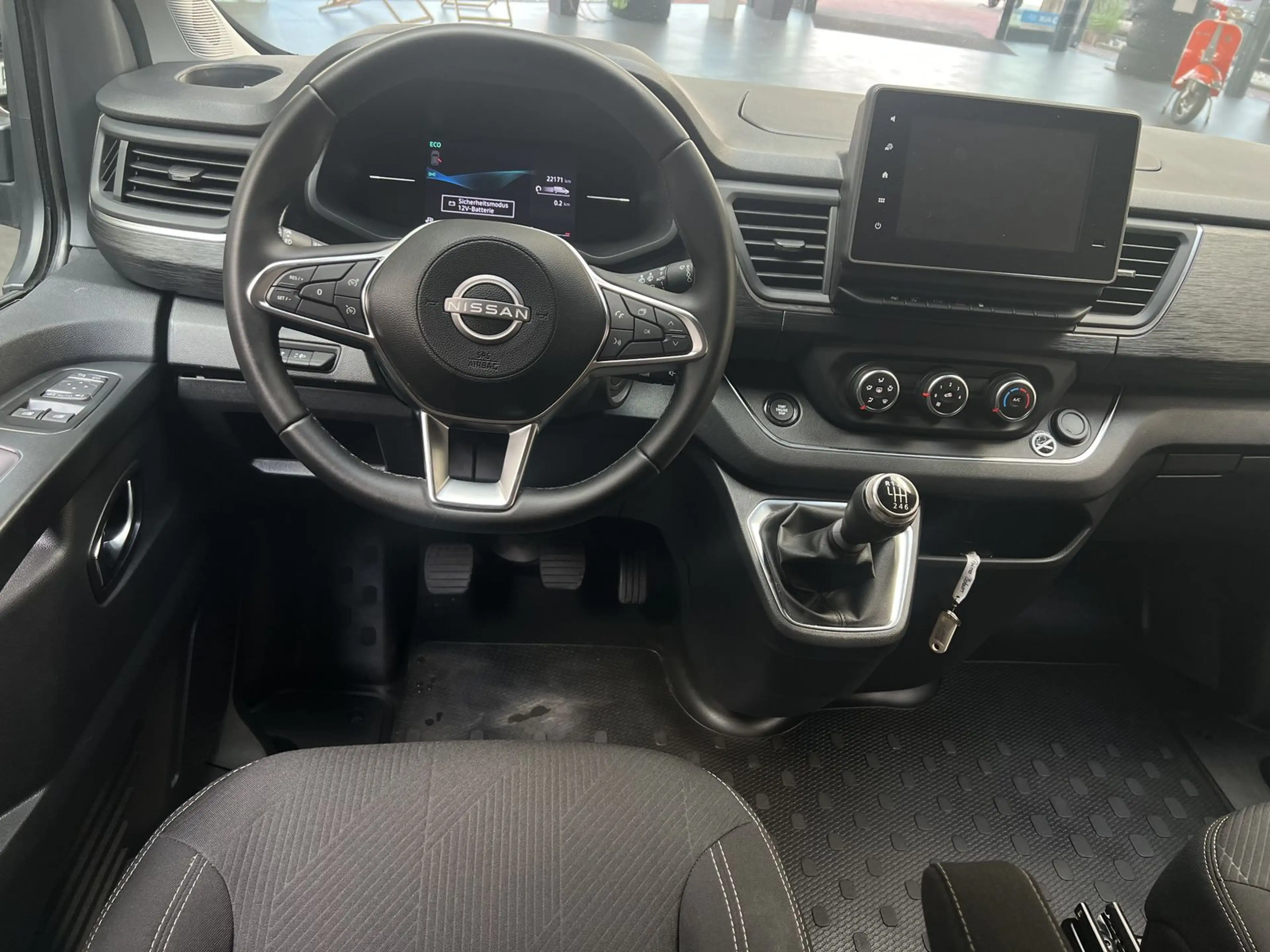 Nissan Primastar L1H1 2,8t Tekna Kamera Garantie04/2030 — photo 10