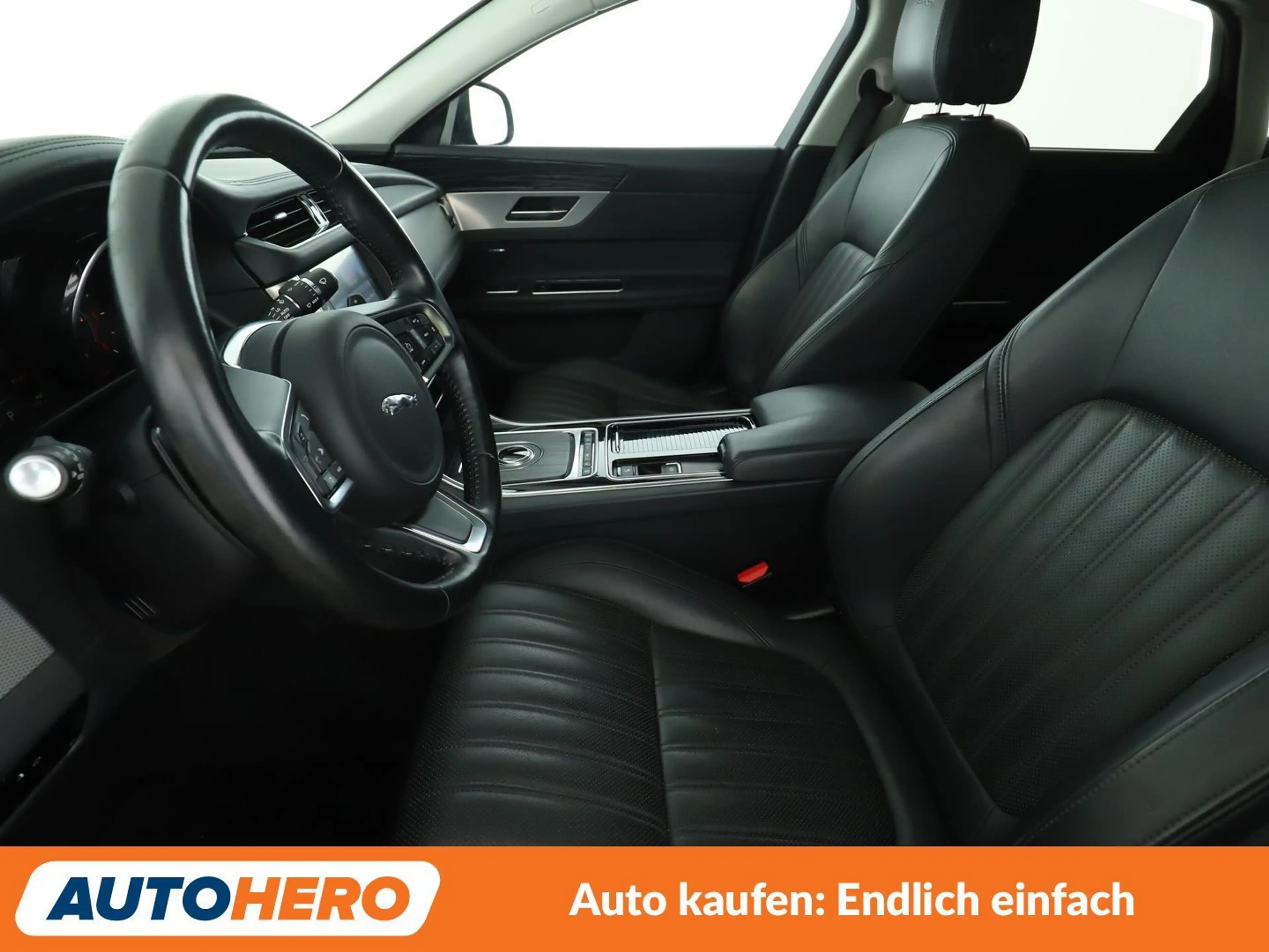 Jaguar XF 20d Portfolio Aut.*NAVI*BiXENON*TEMPO*PDC*SHZ* — photo 10