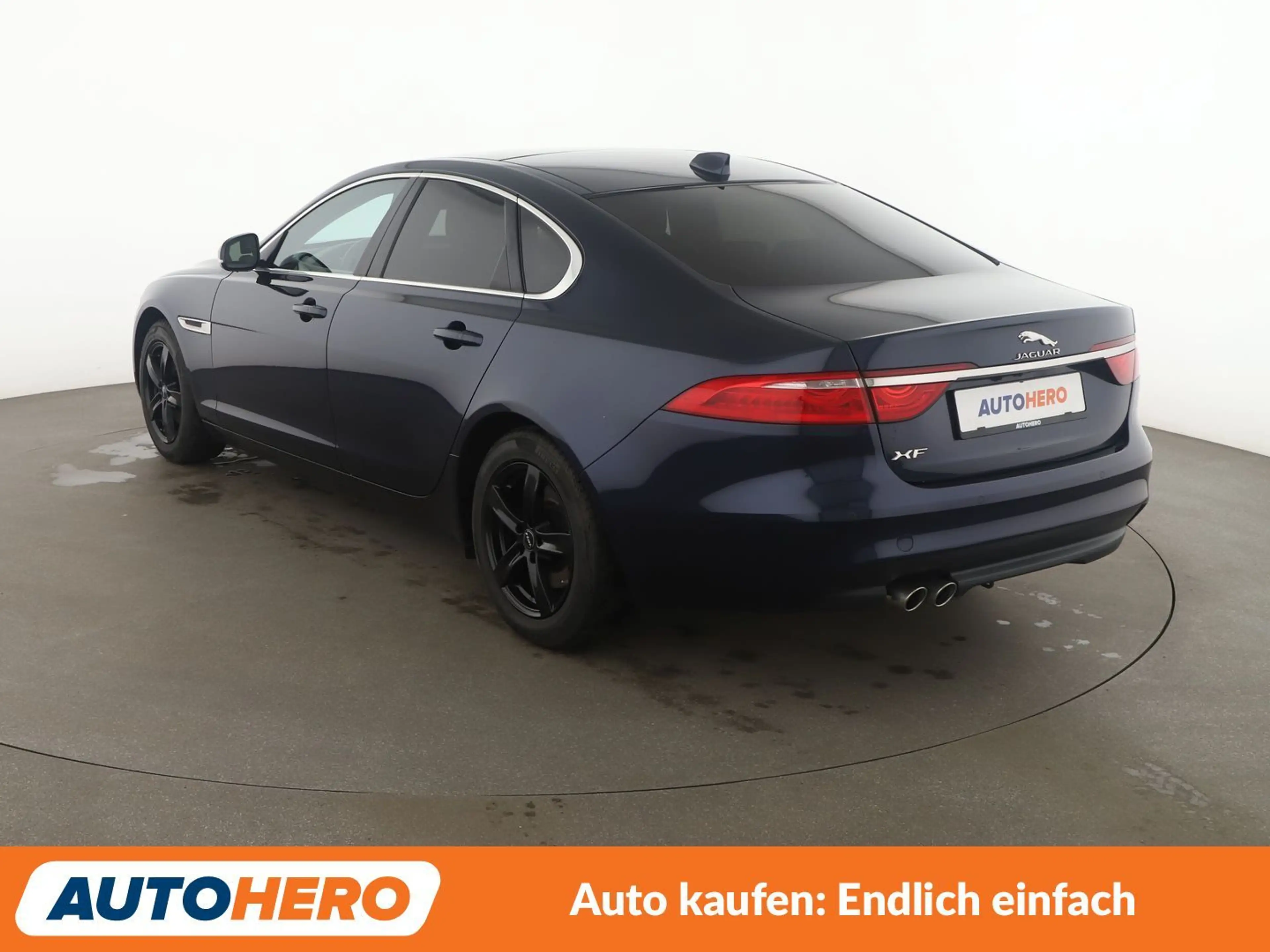 Jaguar XF 20d Portfolio Aut.*NAVI*BiXENON*TEMPO*PDC*SHZ* — photo 4