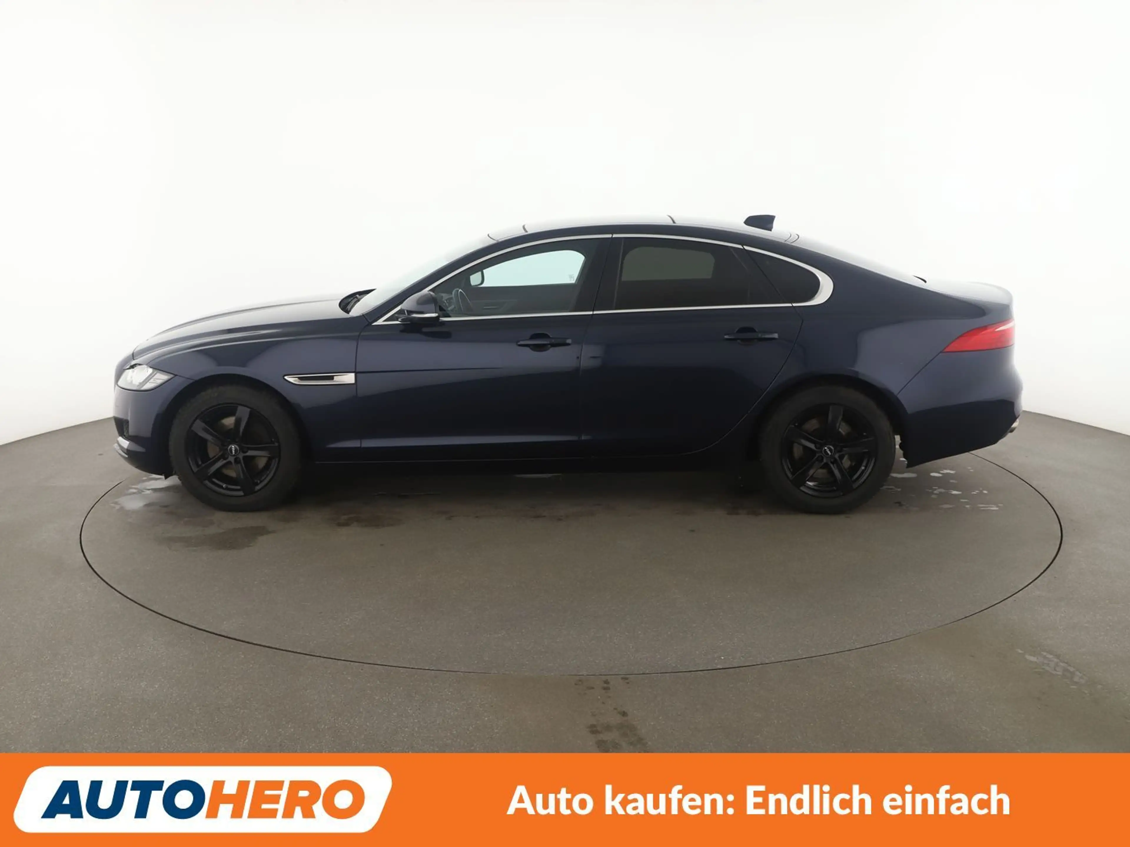 Jaguar XF 20d Portfolio Aut.*NAVI*BiXENON*TEMPO*PDC*SHZ* — photo 3