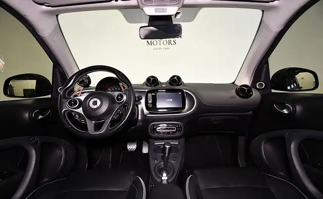 Smart Fortwo view 9
