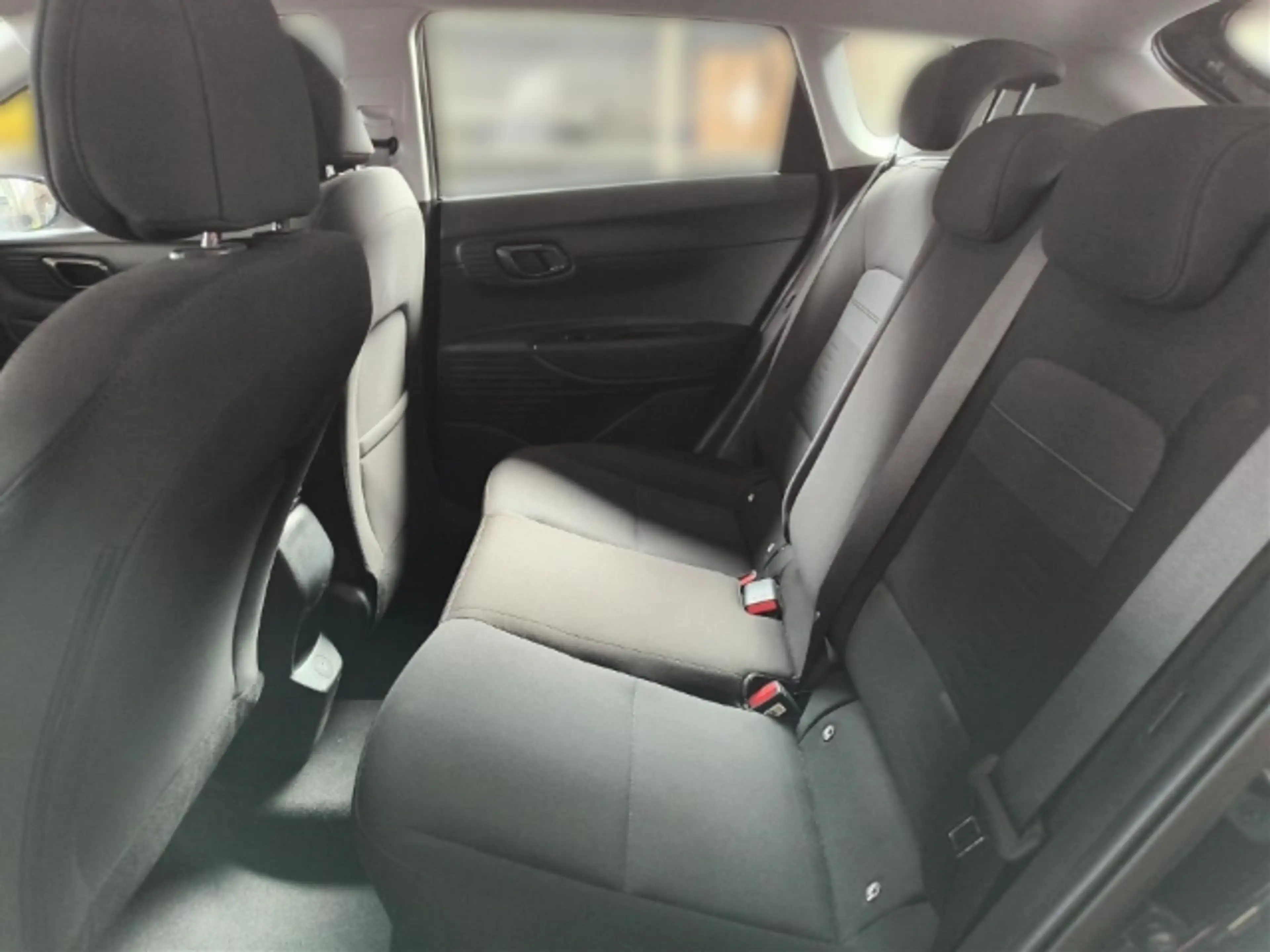 Hyundai BAYON 2WD 1.0 T-GDI Trend Allwetterreifen+Navi+Rückfahrk — photo 10