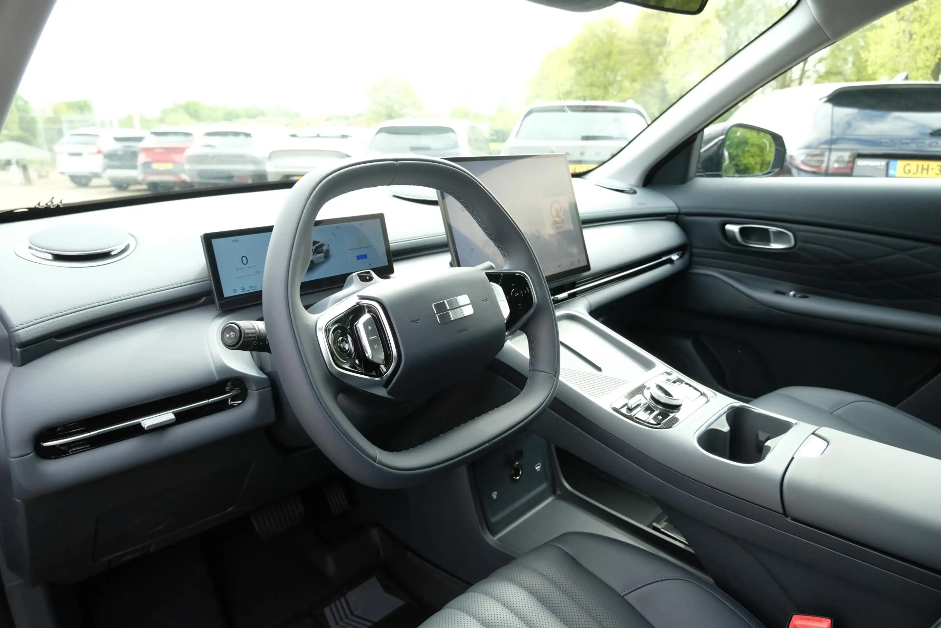 Geely Starray EM-i 1.5 Pro 262 PK | Stoelverwarming | 83 Km elektrisc — photo 7