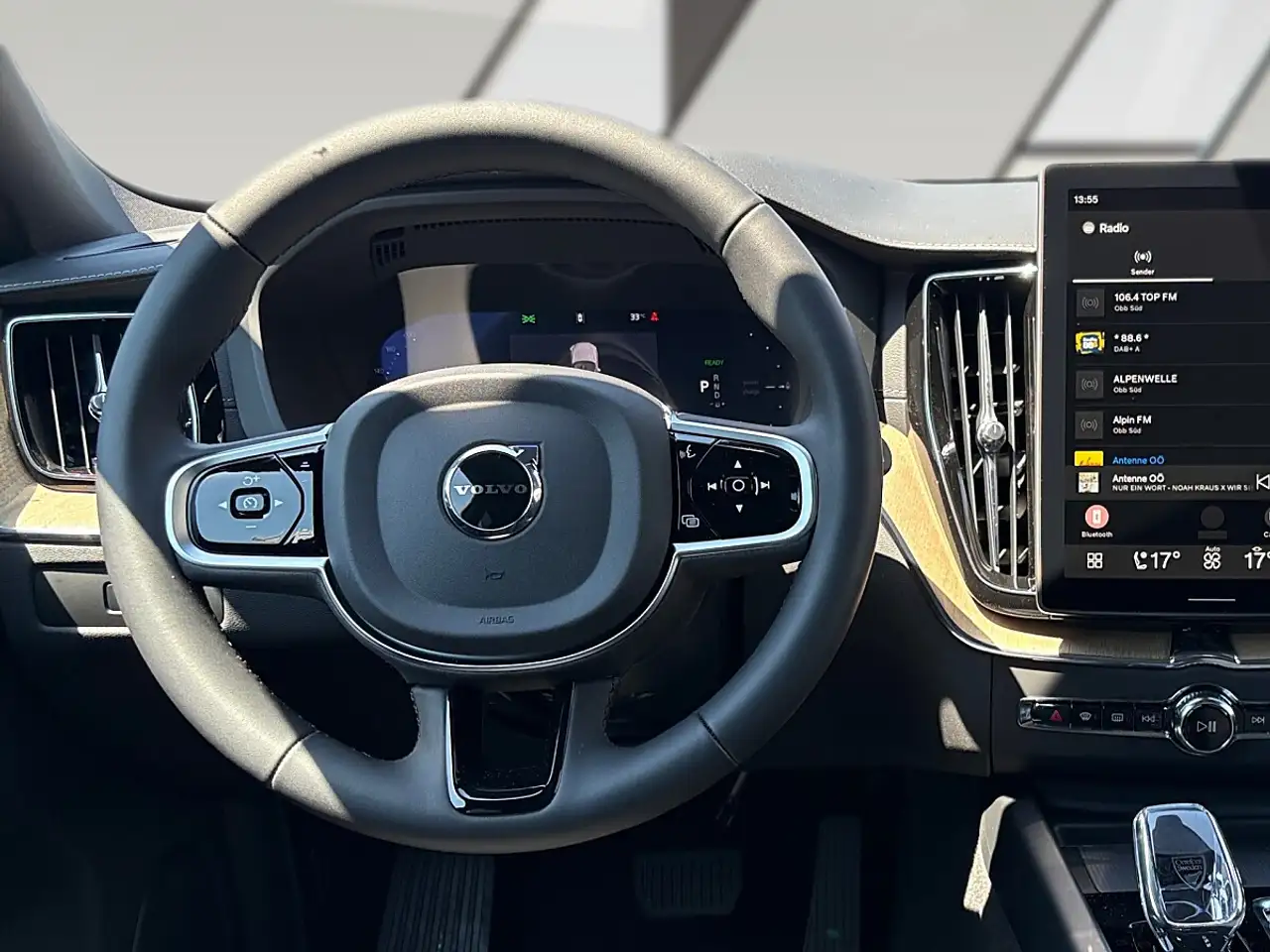 Volvo XC60 2026 — фото 13