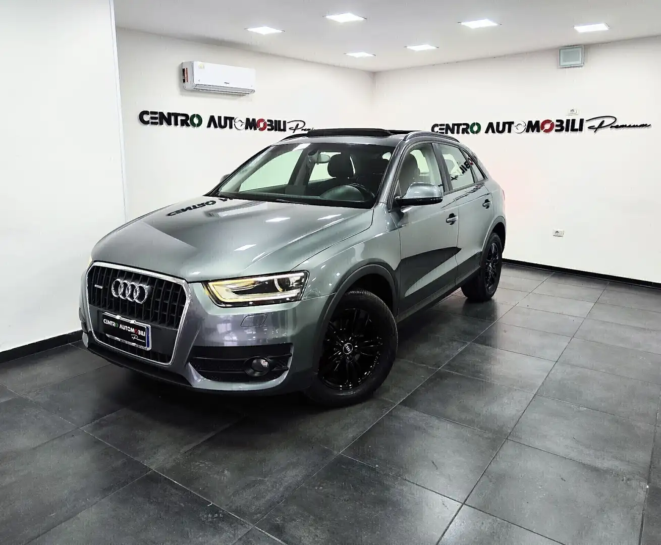 Audi Q3 2.0 TDI 140 CV quattro S tronic Design Tetto Gris - 1