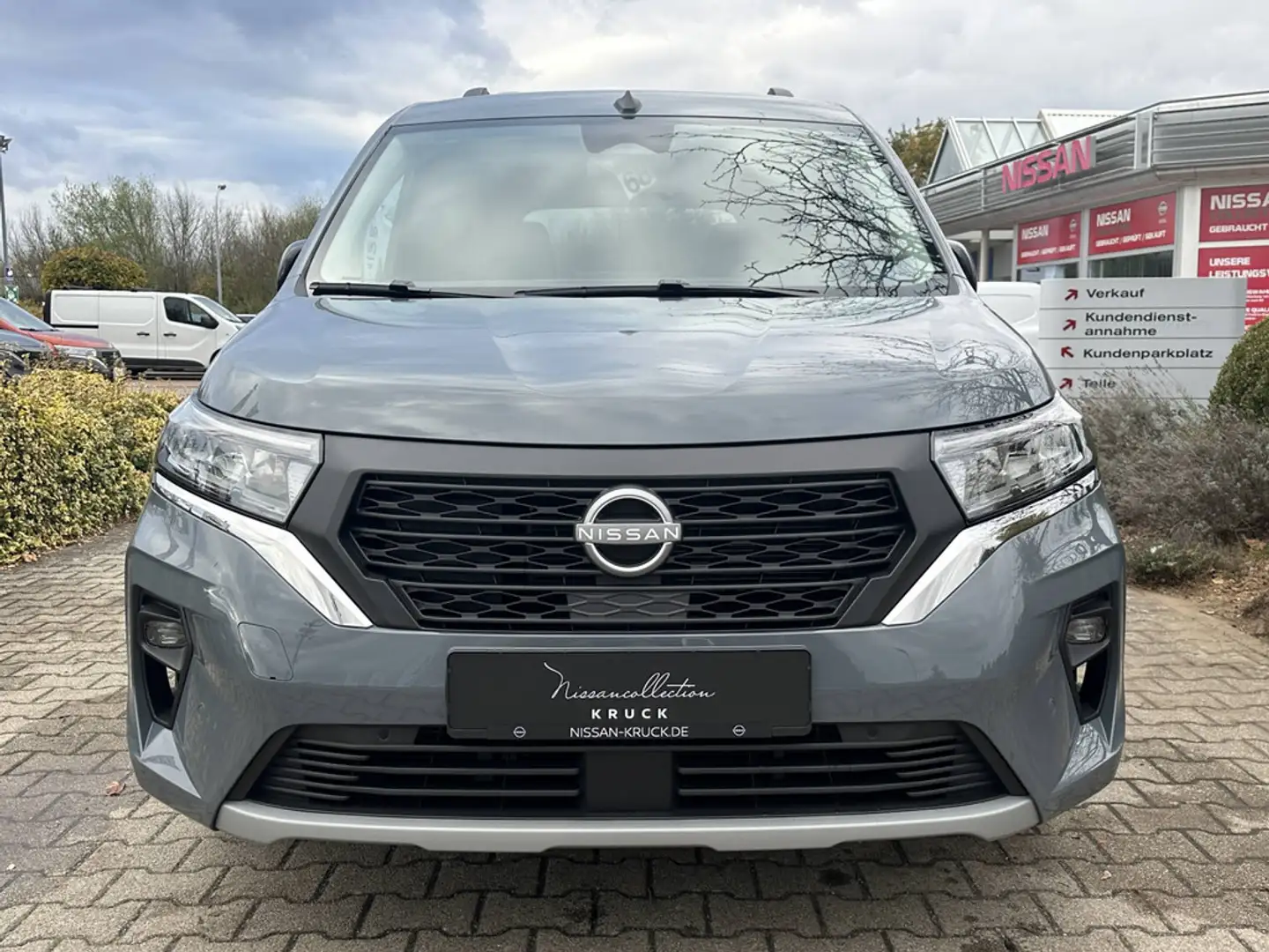 Nissan Townstar Kombi L1 DIG-T 130 6MT N-CONNECTA 2ST DESIGN Grau - 2