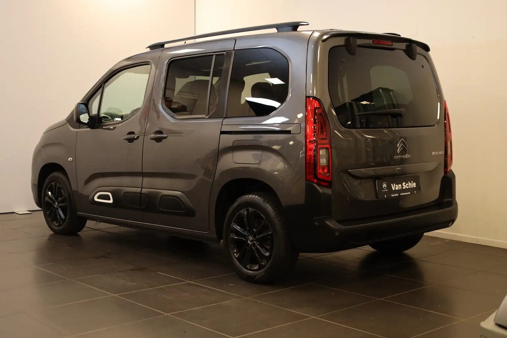 Citroen Berlingo PT Shine 130 Automaat-8 Carplay | Camera | Navi Grijs - 2