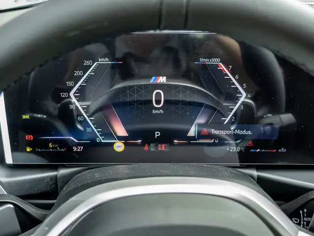 BMW 3 Series view 10