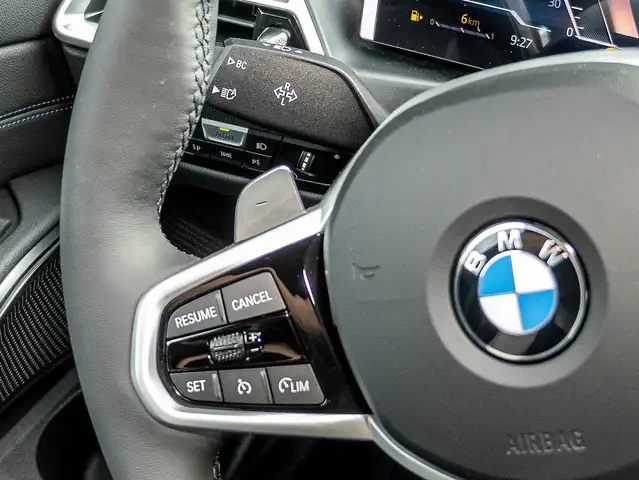 BMW 3 Series view 11