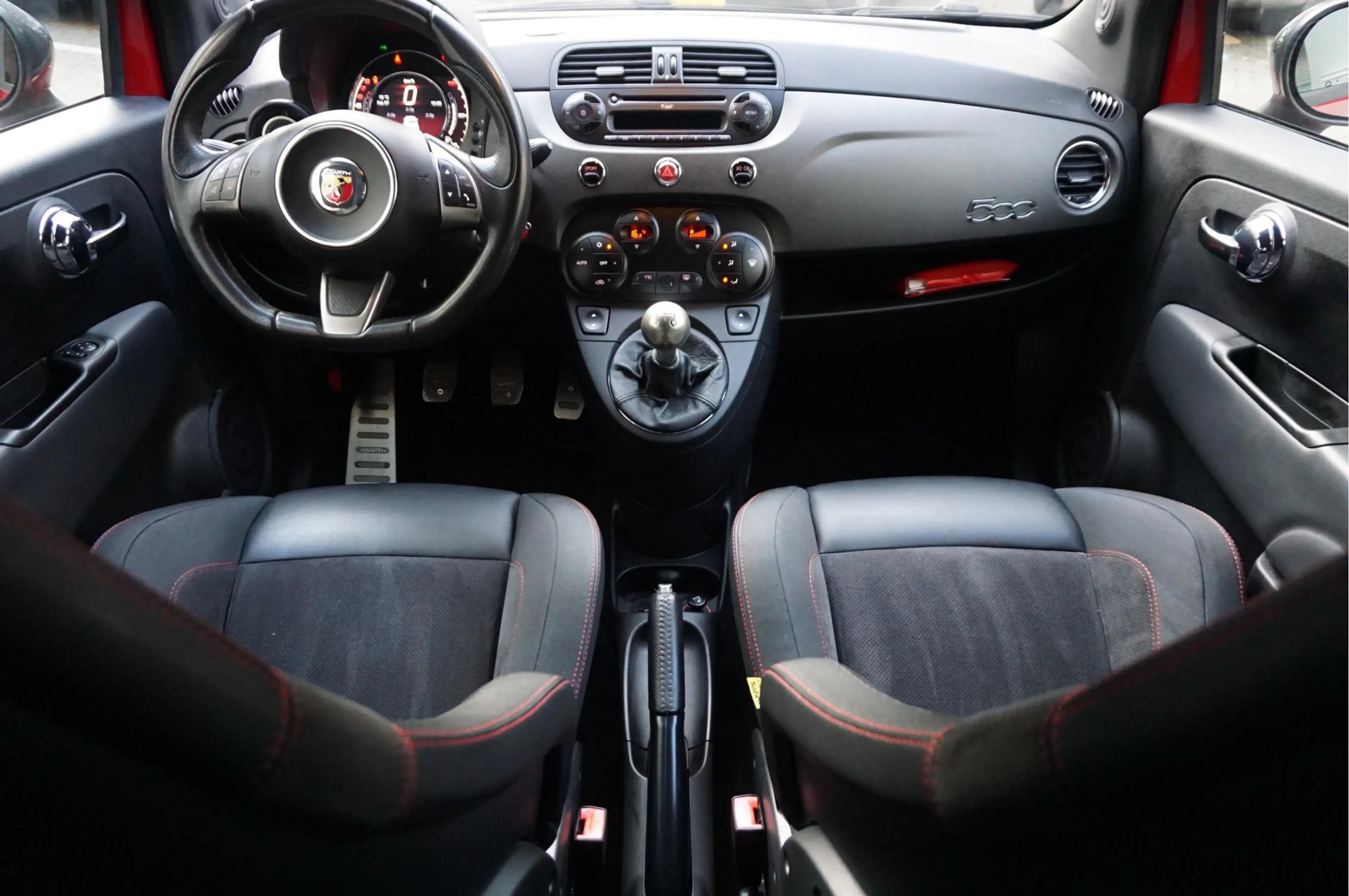 Fiat 500 Abarth 1.4 T-Jet 595 Competizione BREMBO | CARBON | INTER — photo 12