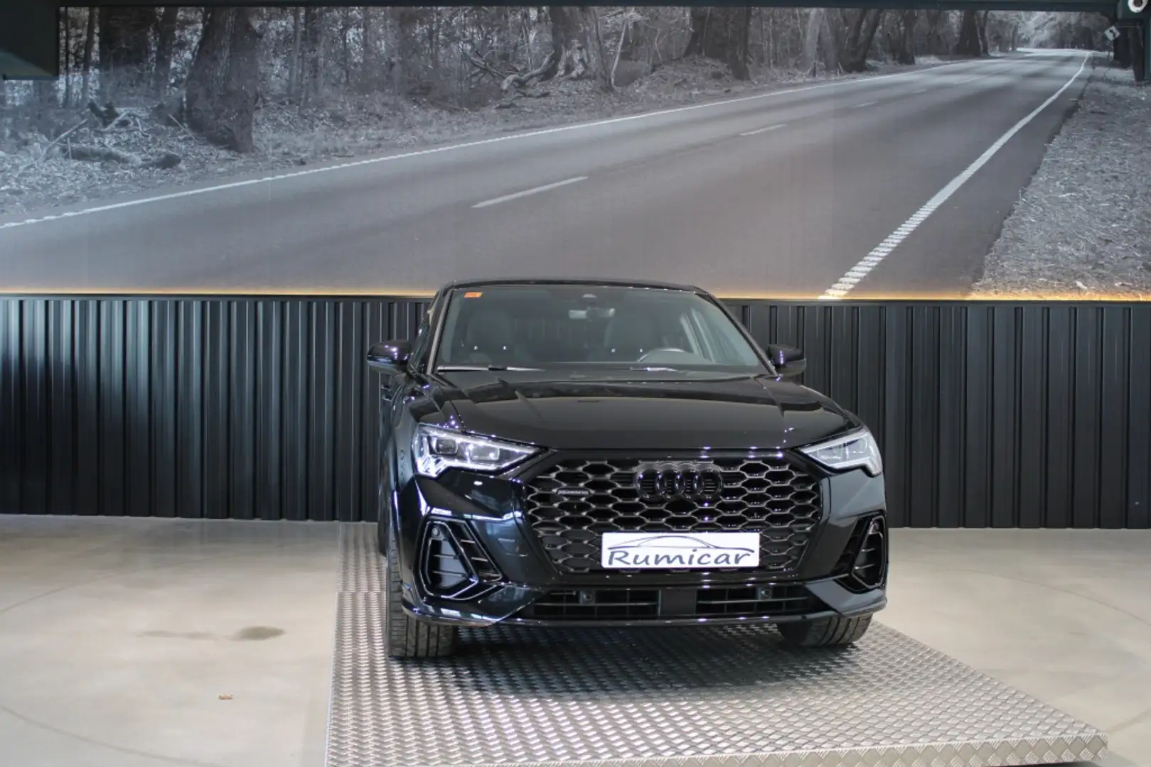 Audi Q3 Sportback 40 TFSI quattro Black line S tronic Noir - 2