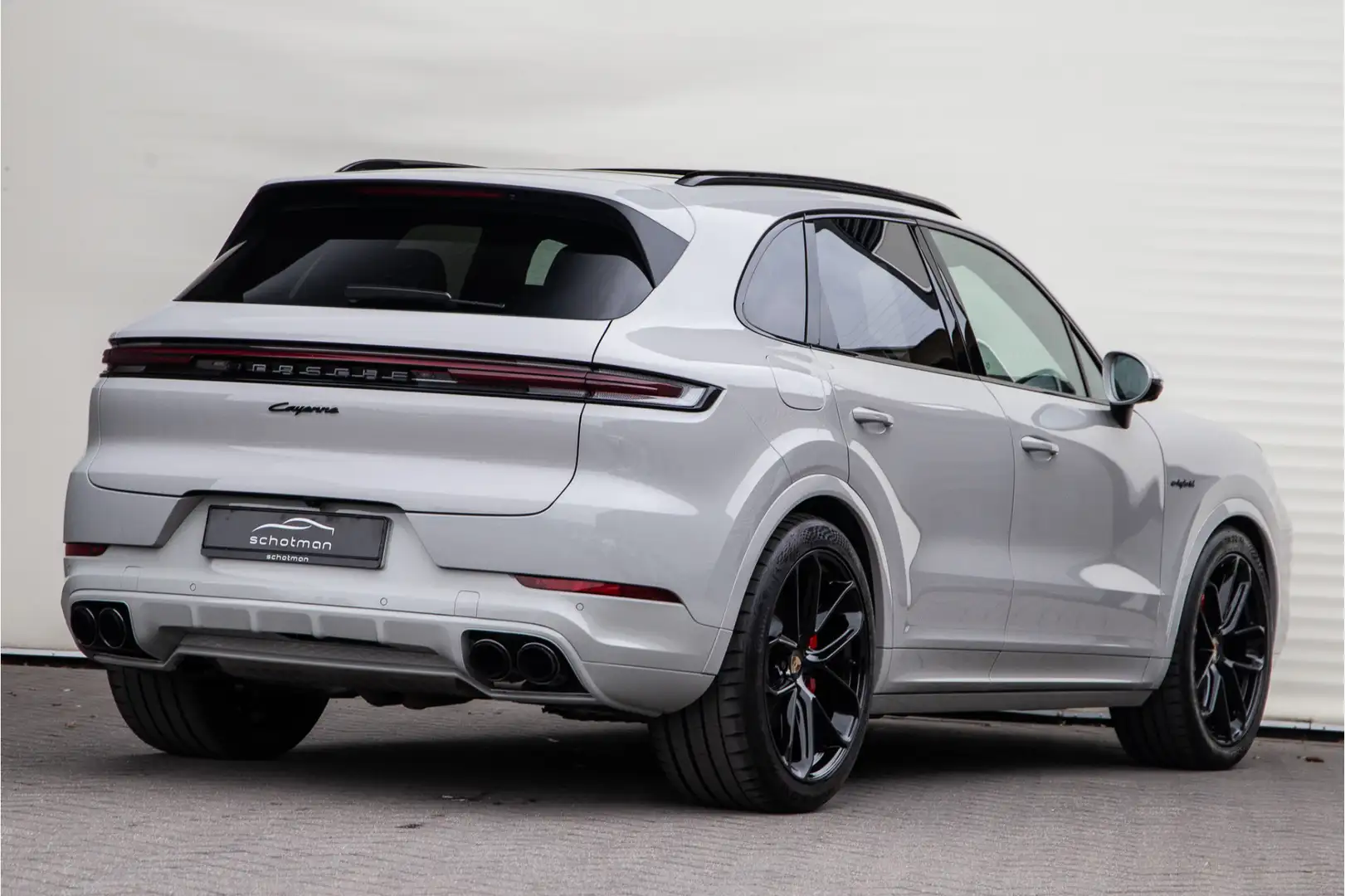 Porsche Cayenne 3.0 E-Hybrid Facelift, Bose, Luchtvering, Pano, Pa Gris - 2