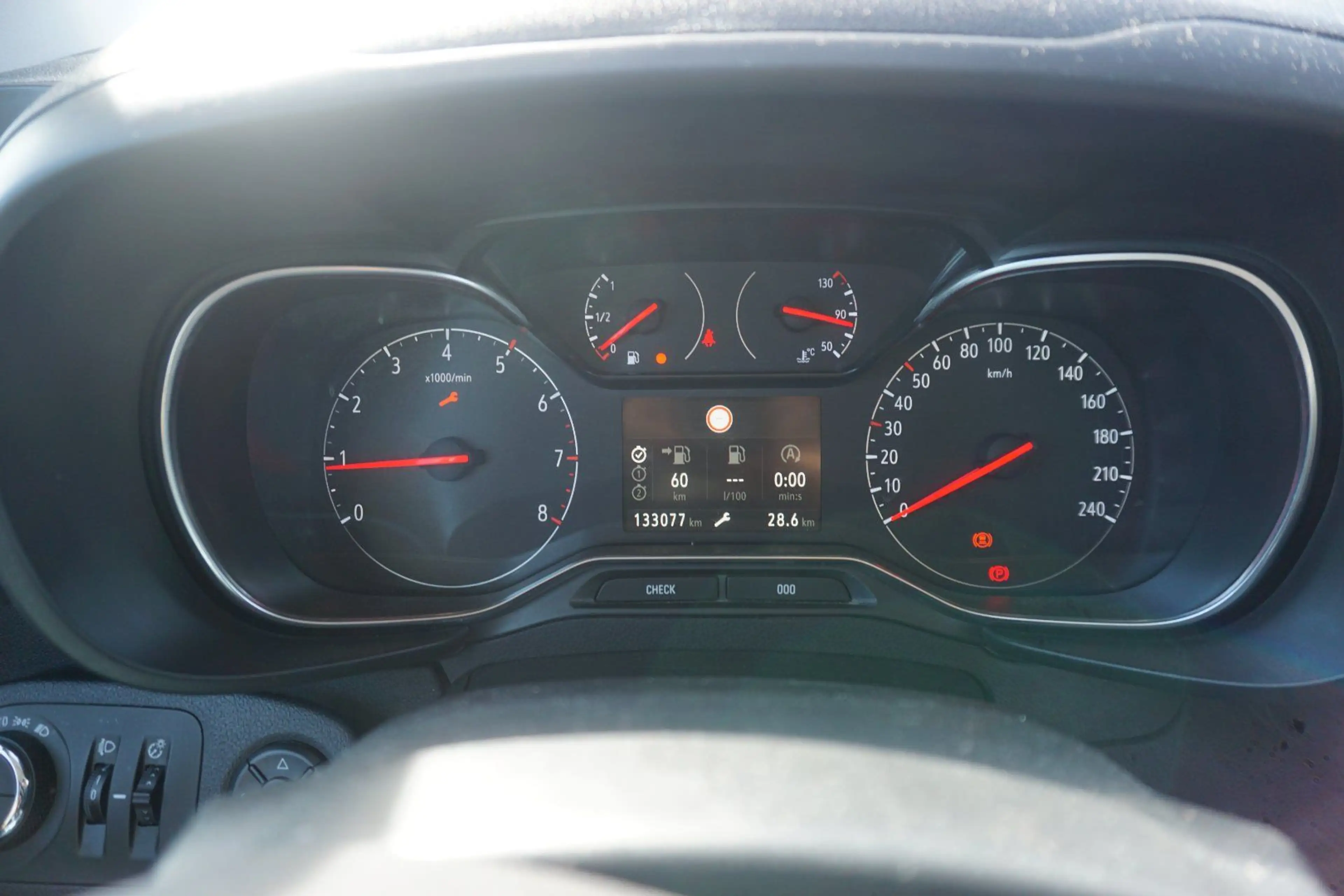 Opel Combo Life 1.2 Turbo Innovation — photo 10