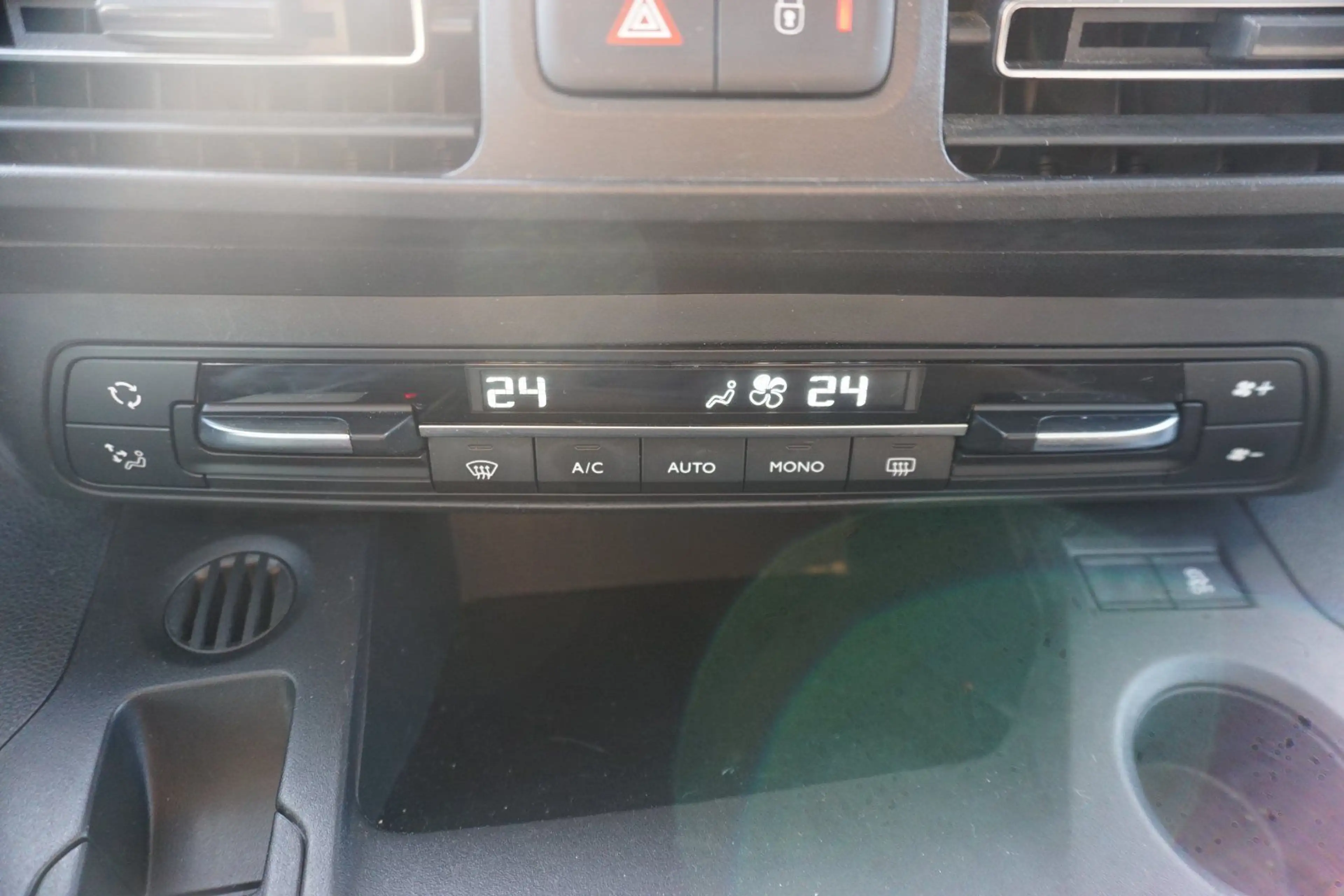 Opel Combo Life 1.2 Turbo Innovation — photo 14