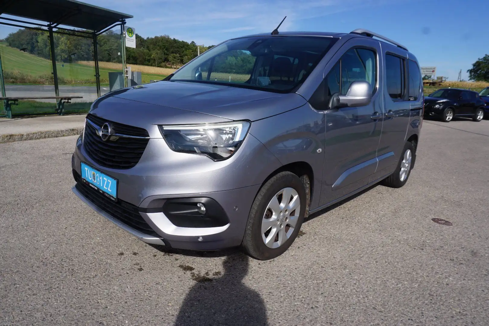 Opel Combo Life 1.2 Turbo Innovation Grau - 2