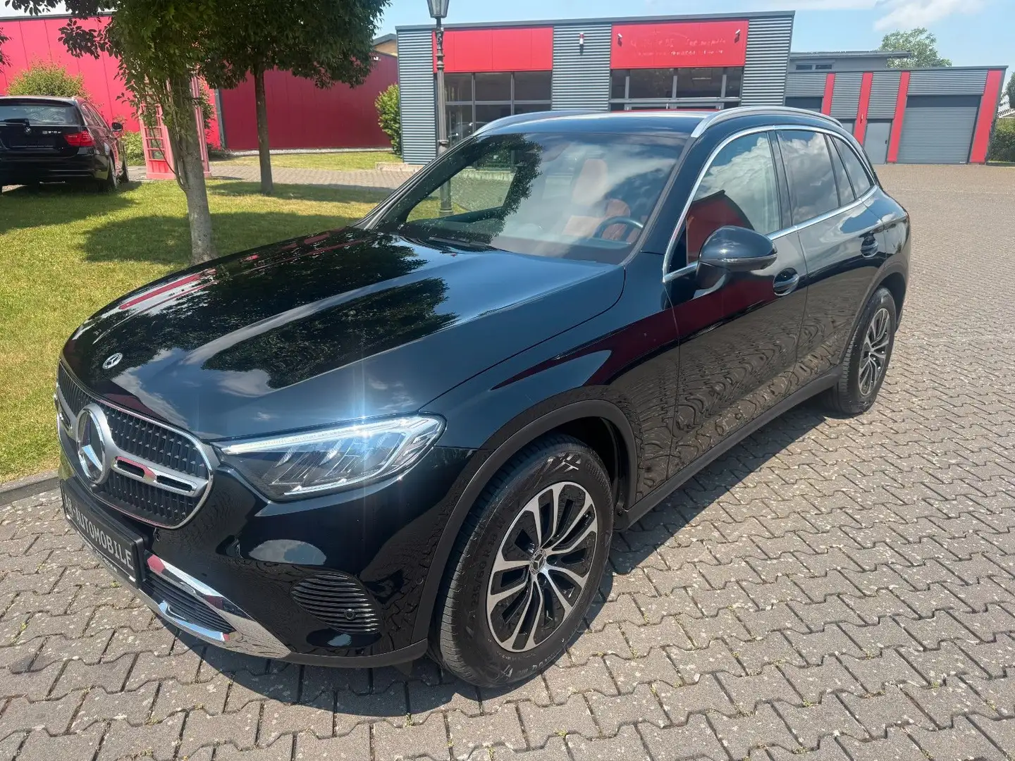 Mercedes-Benz GLC 220 Avantgarde Advanced LederLED AHK Panoram Negro - 1