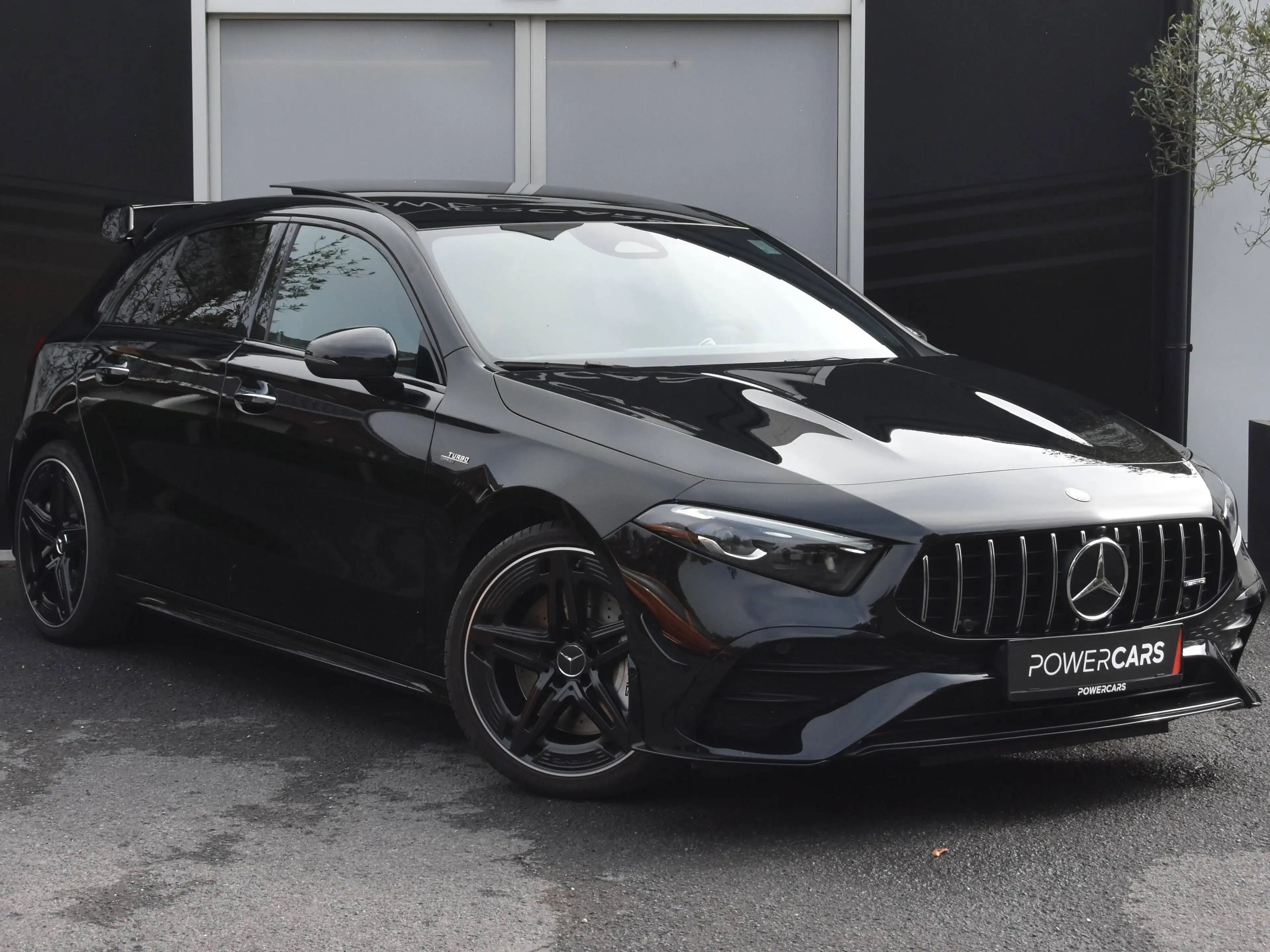 Mercedes-Benz A 35 AMG 4-Matic | Aero Dynamica Pack | Pano | Night — photo 4