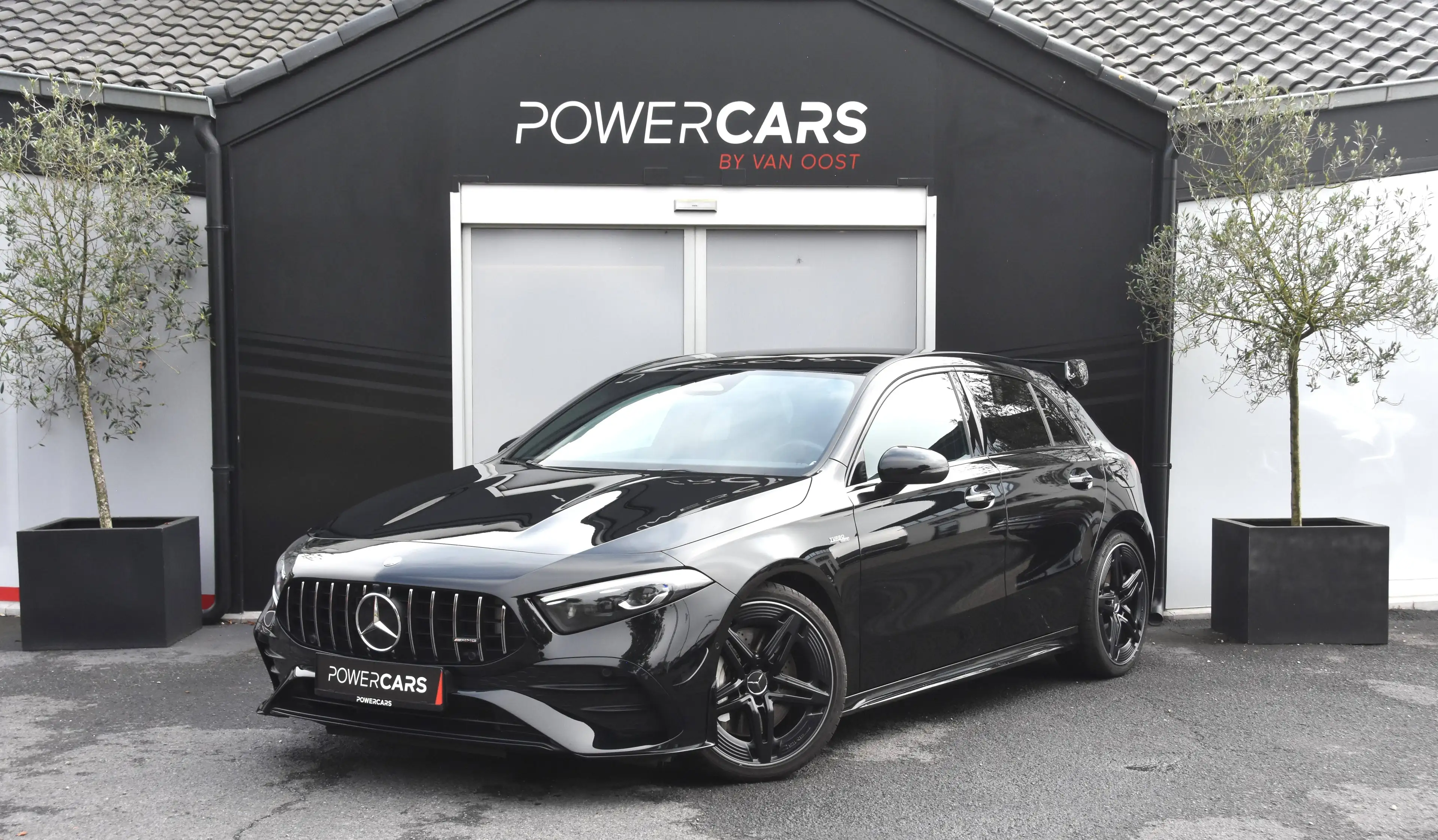 Mercedes-Benz A 35 AMG 4-Matic | Aero Dynamica Pack | Pano | Night
