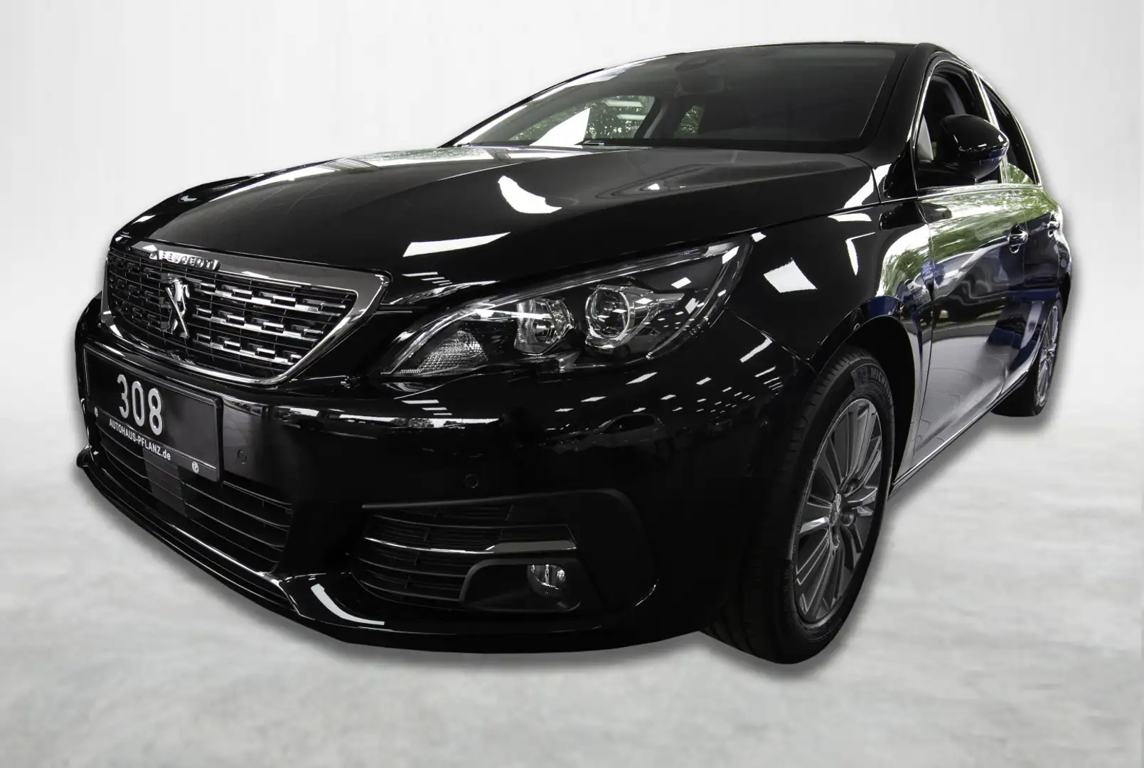 Peugeot 308 Allure Pack 1.2 PureTech 130 EAT8 Schwarz - 1