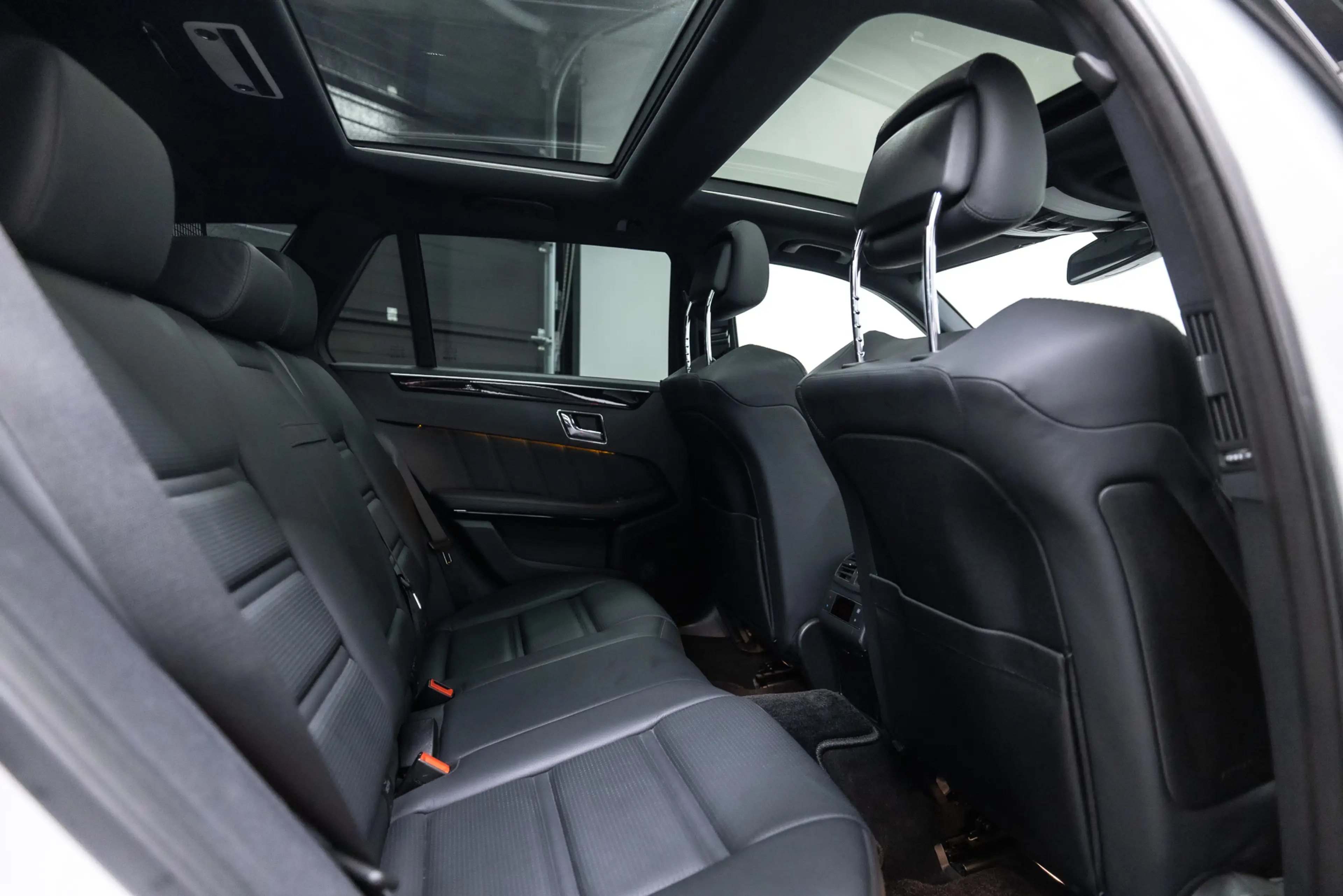 Mercedes-Benz E 63 AMG Estate Fiscale waarde € 12.000,- Dealer auto — photo 12
