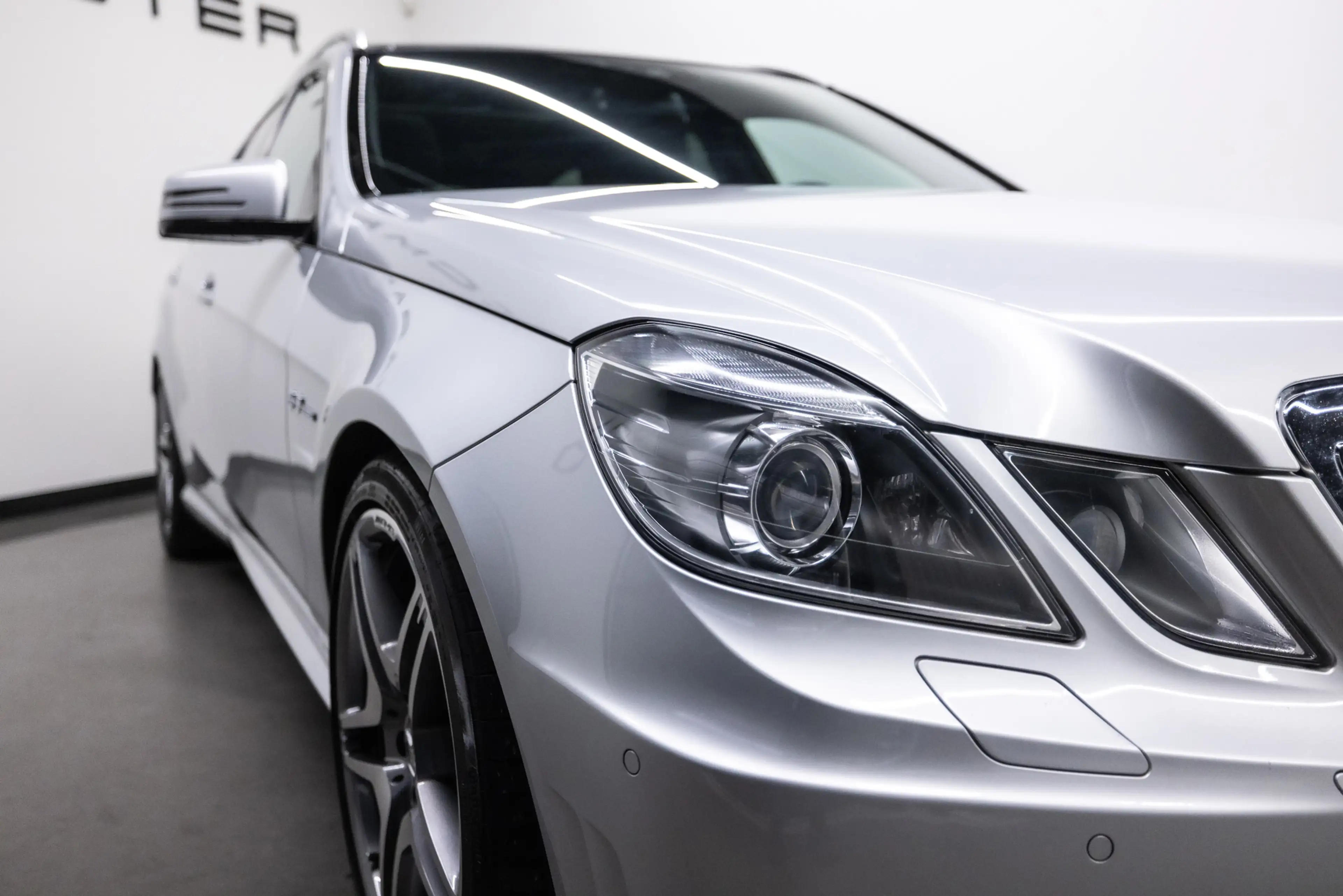 Mercedes-Benz E 63 AMG Estate Fiscale waarde € 12.000,- Dealer auto — photo 29