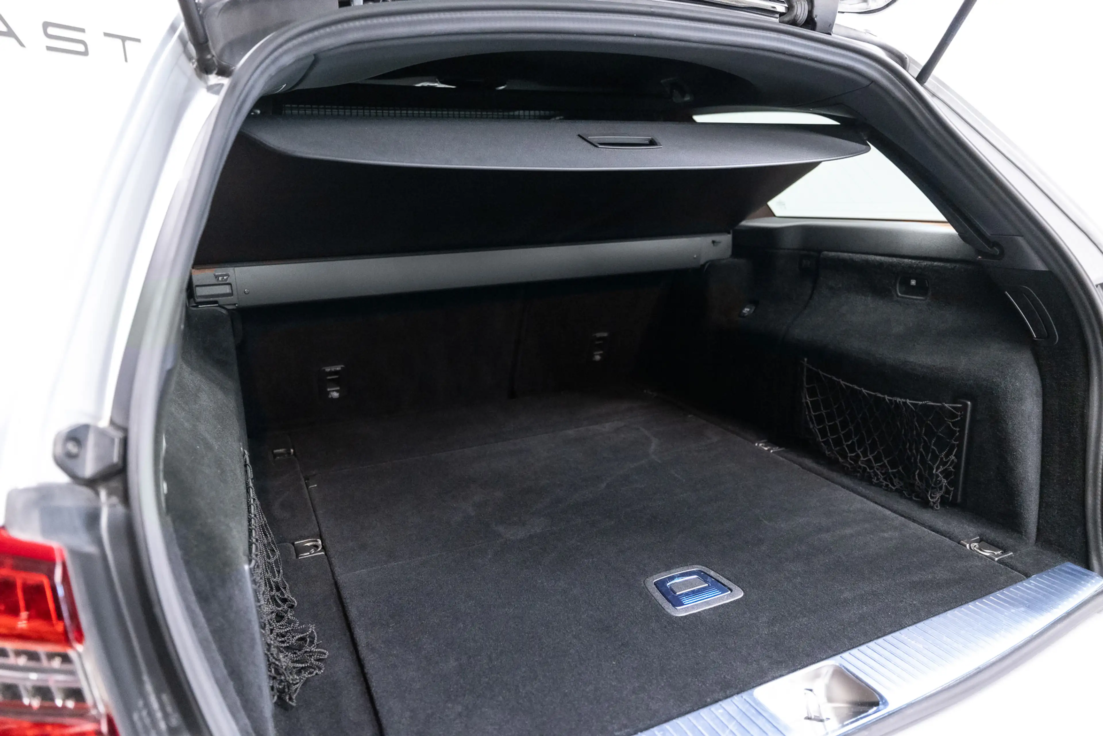 Mercedes-Benz E 63 AMG Estate Fiscale waarde € 12.000,- Dealer auto — photo 41