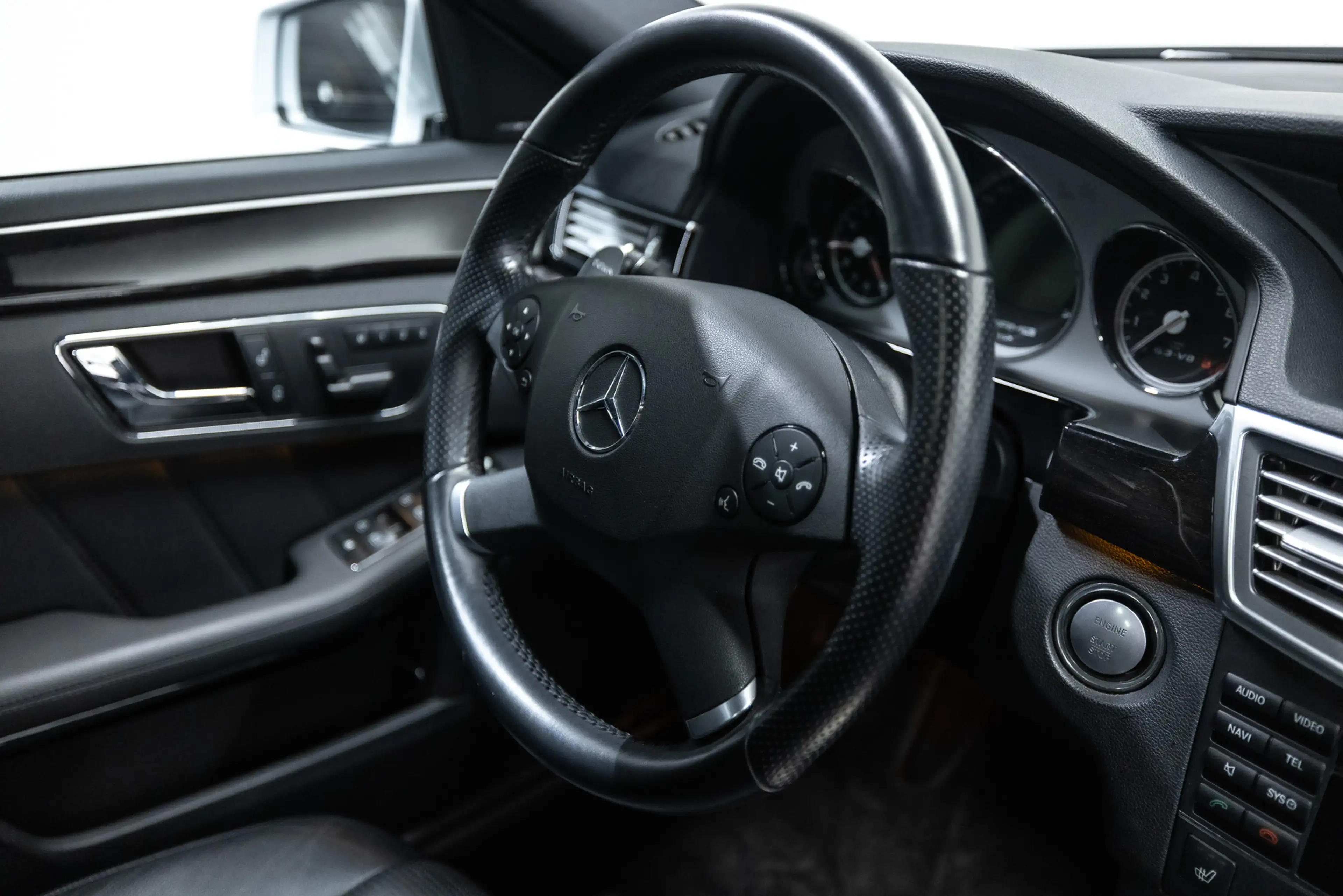 Mercedes-Benz E 63 AMG Estate Fiscale waarde € 12.000,- Dealer auto — photo 36