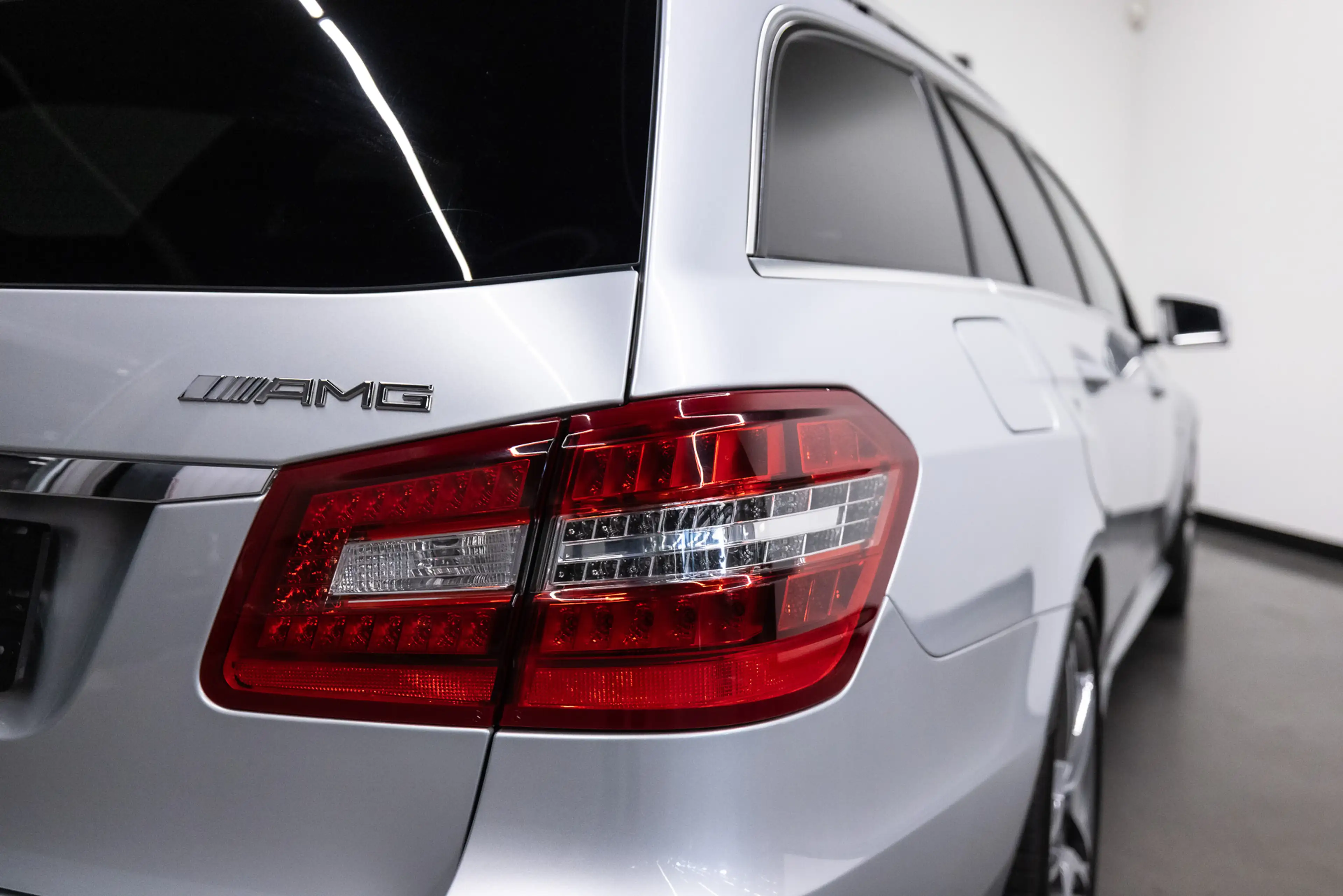 Mercedes-Benz E 63 AMG Estate Fiscale waarde € 12.000,- Dealer auto — photo 11