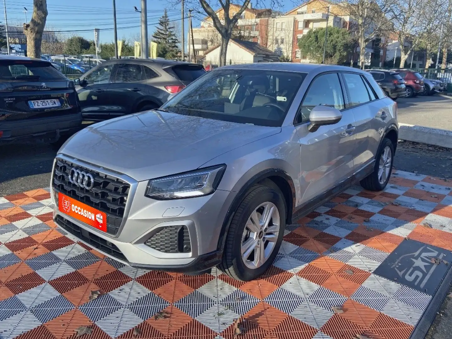 Audi Q2 30 TDI 116 S-TRONIC DESIGN Attelage Keyless Gris - 1