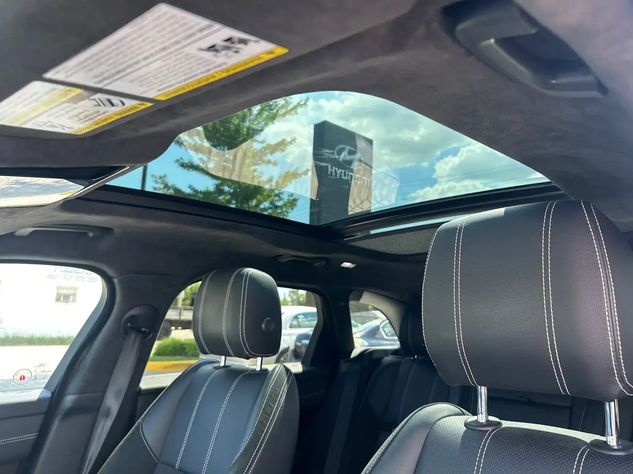 Land Rover Range Rover Velar снимка Land Rover Range Rover Velar
