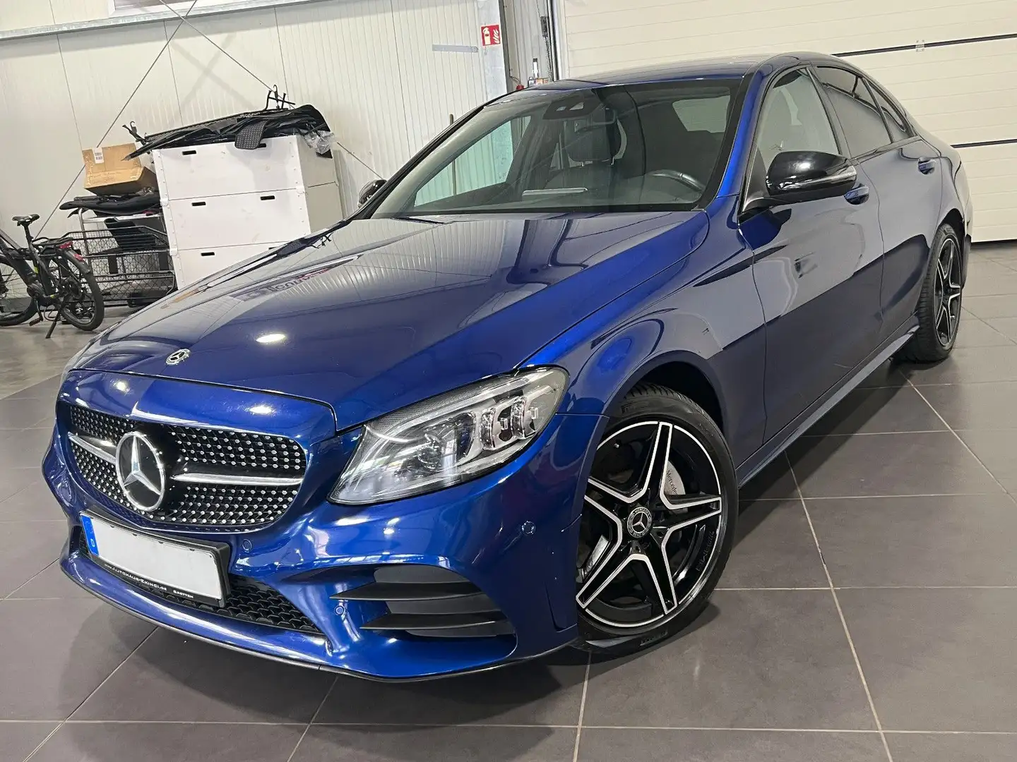 Mercedes-Benz C 300 e Lim. AMG Automatik **Navi*Kamera*LED** Blu/Azzurro - 1