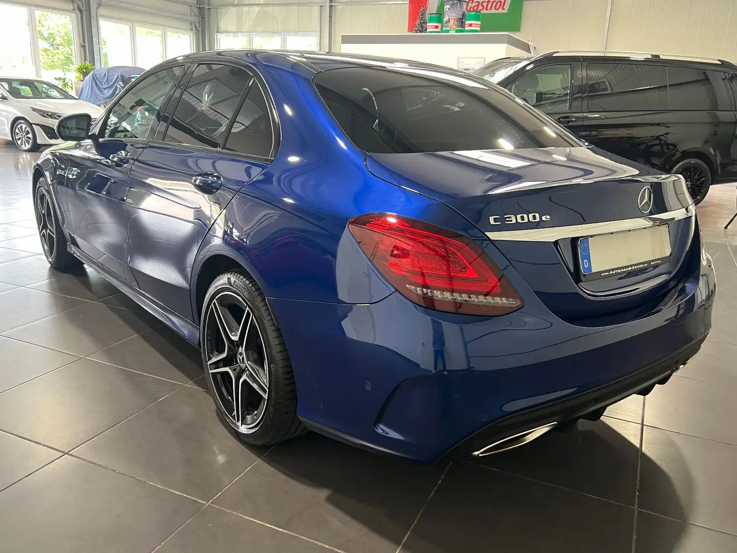 Mercedes-Benz C 300 e Lim. AMG Automatik **Navi*Kamera*LED** Blu/Azzurro - 2