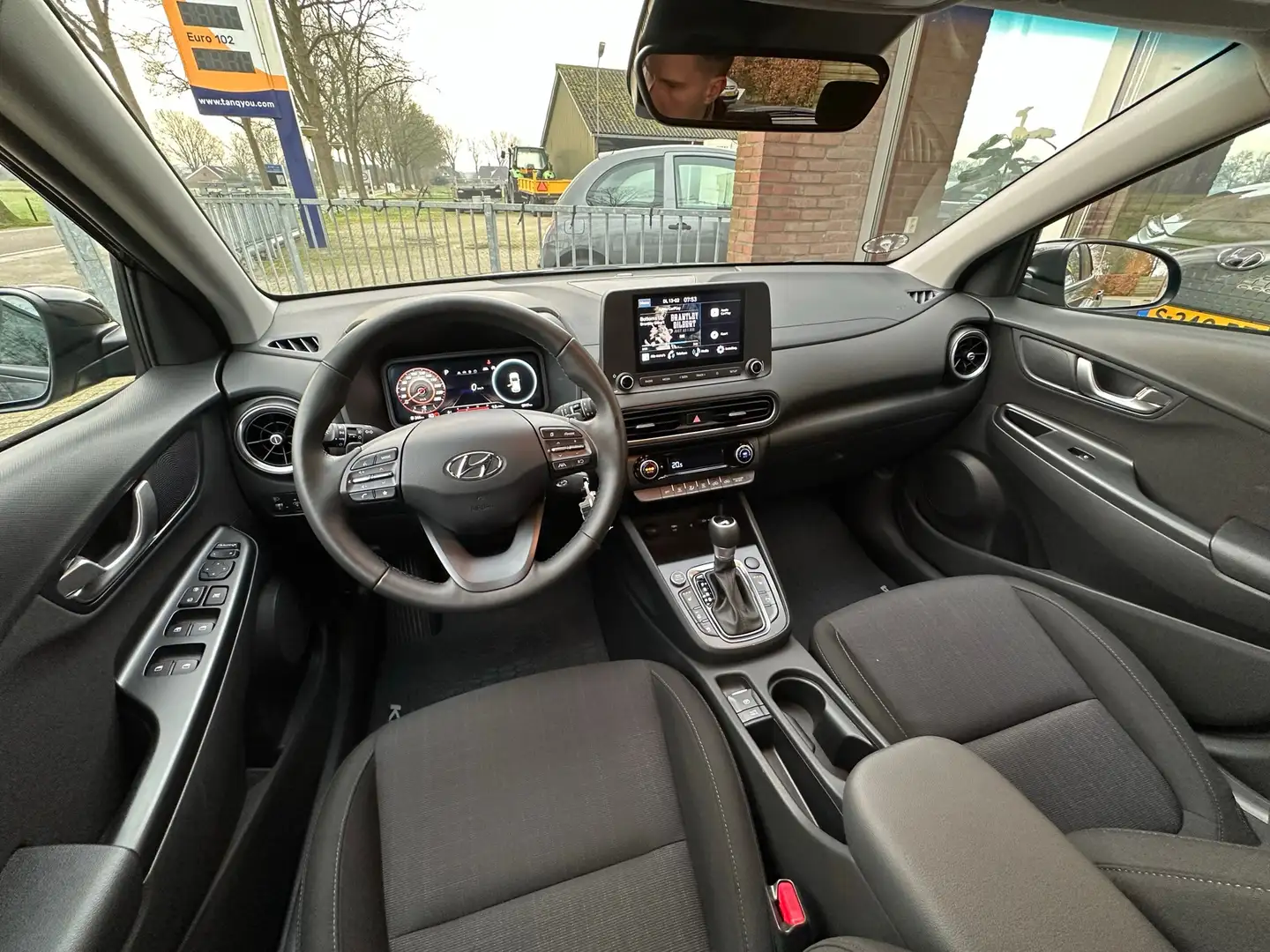 Hyundai KONA 1.0 T-GDI Comfort Smart Nieuwstaat apple carplay,v Zwart - 2