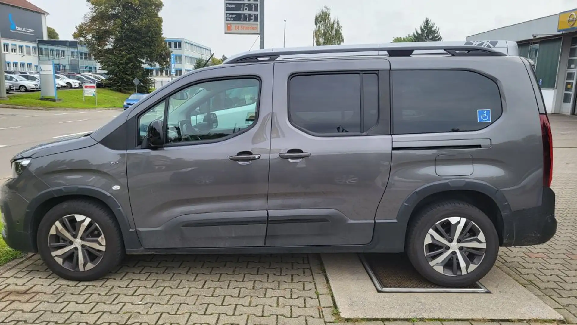 Peugeot Rifter PureTech 130 L2 EAT8 Allure Gris - 2