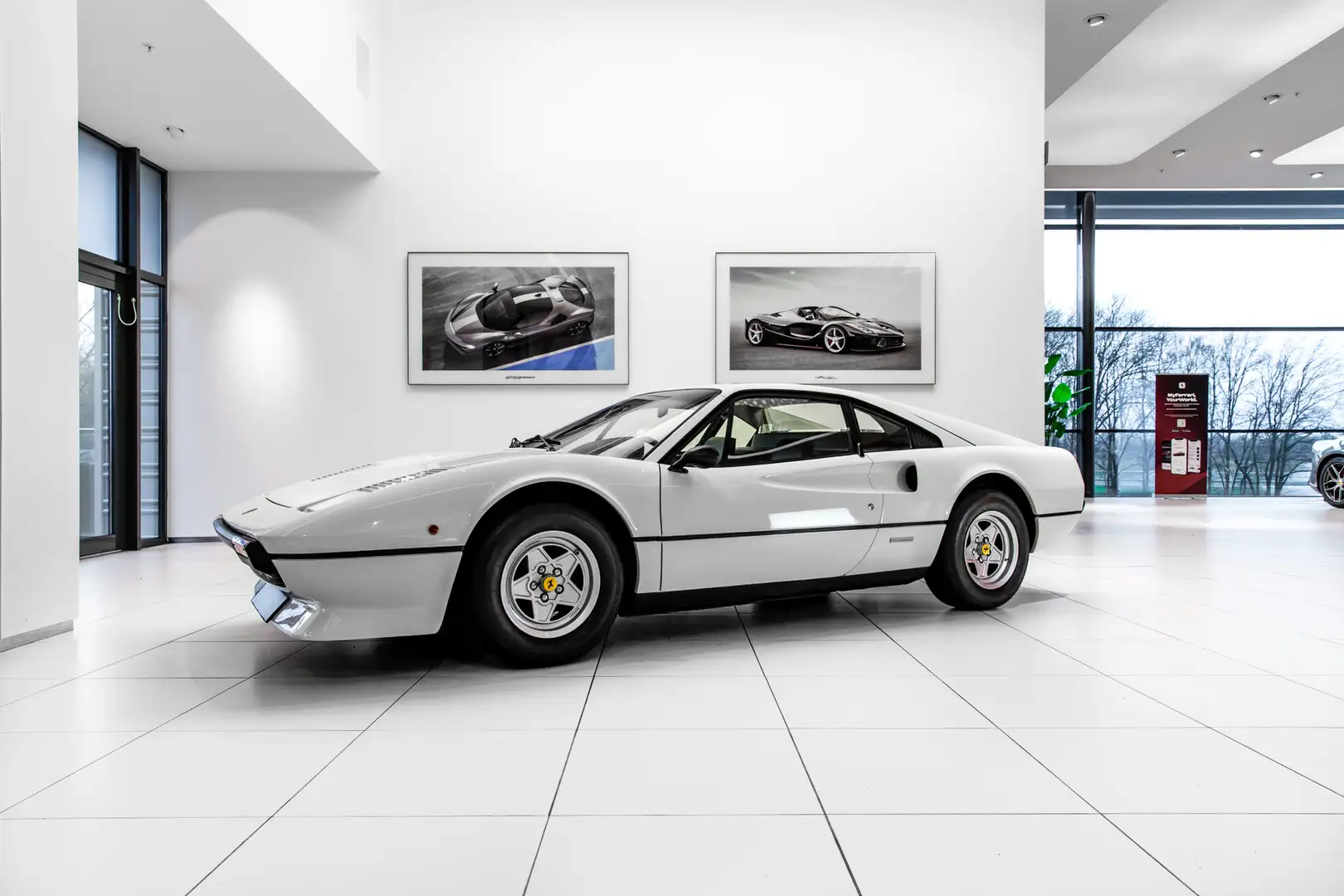 Ferrari 308 Vetroresina ~Ferrari Munsterhuis~ Blanco - 2