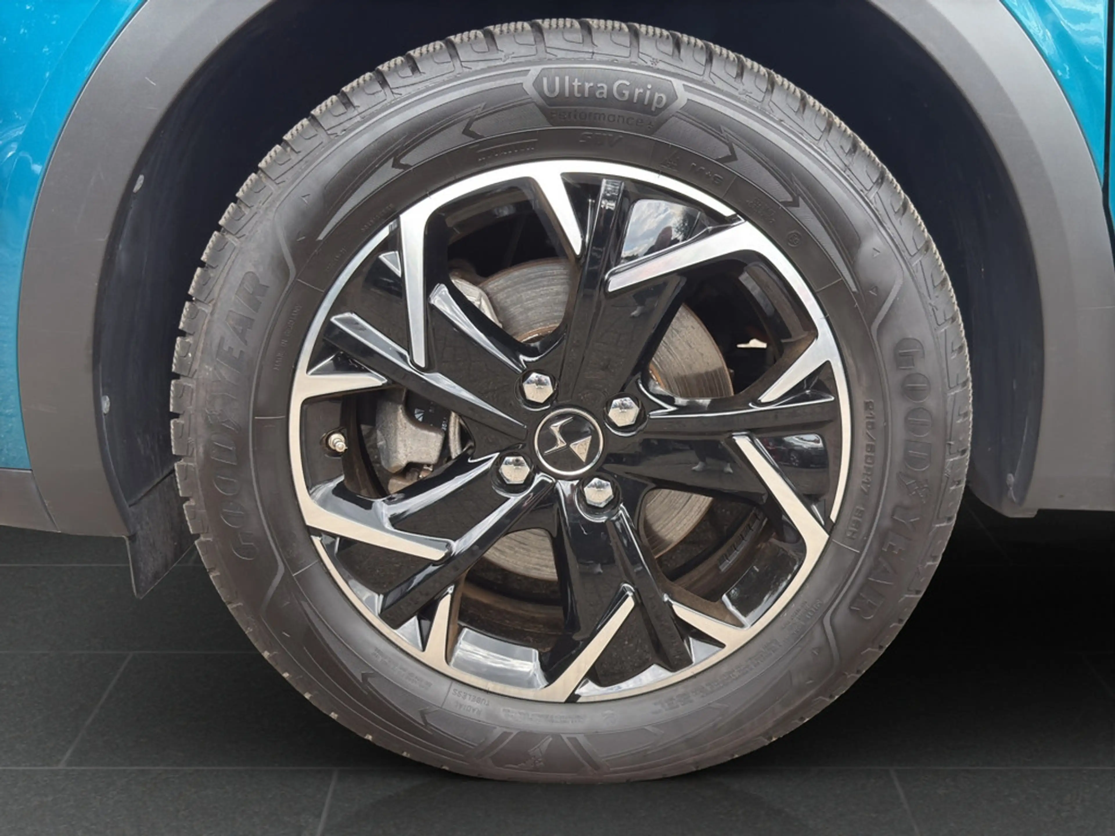 DS Automobiles DS 3 — photo 9