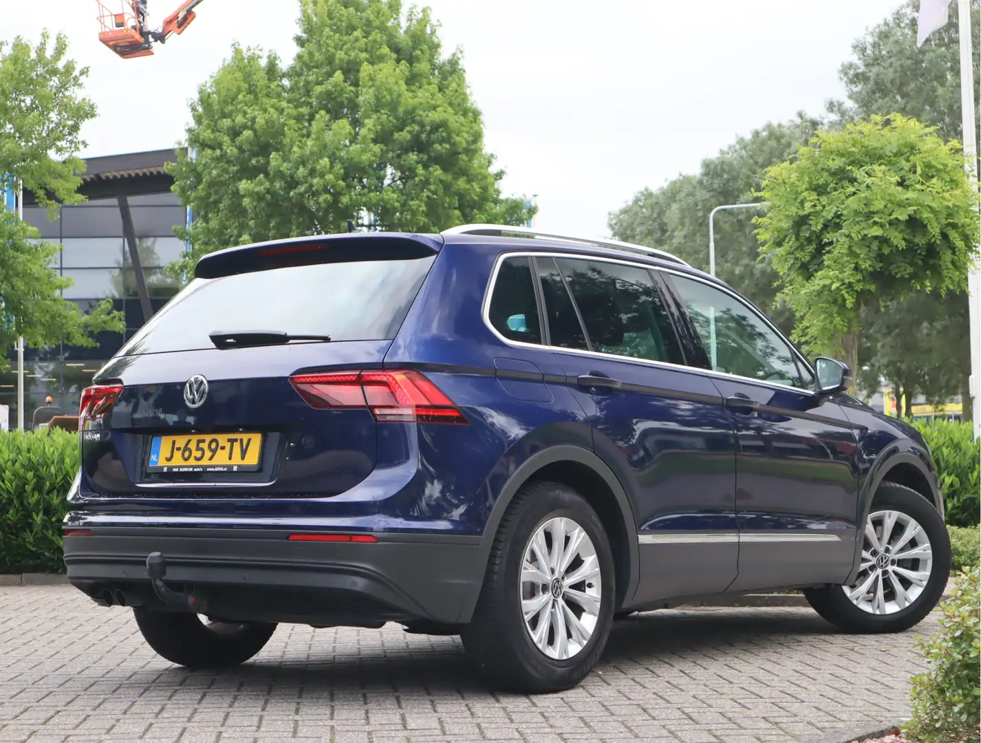 Volkswagen Tiguan 1.5 TSI Comfortline Business Blauw - 2