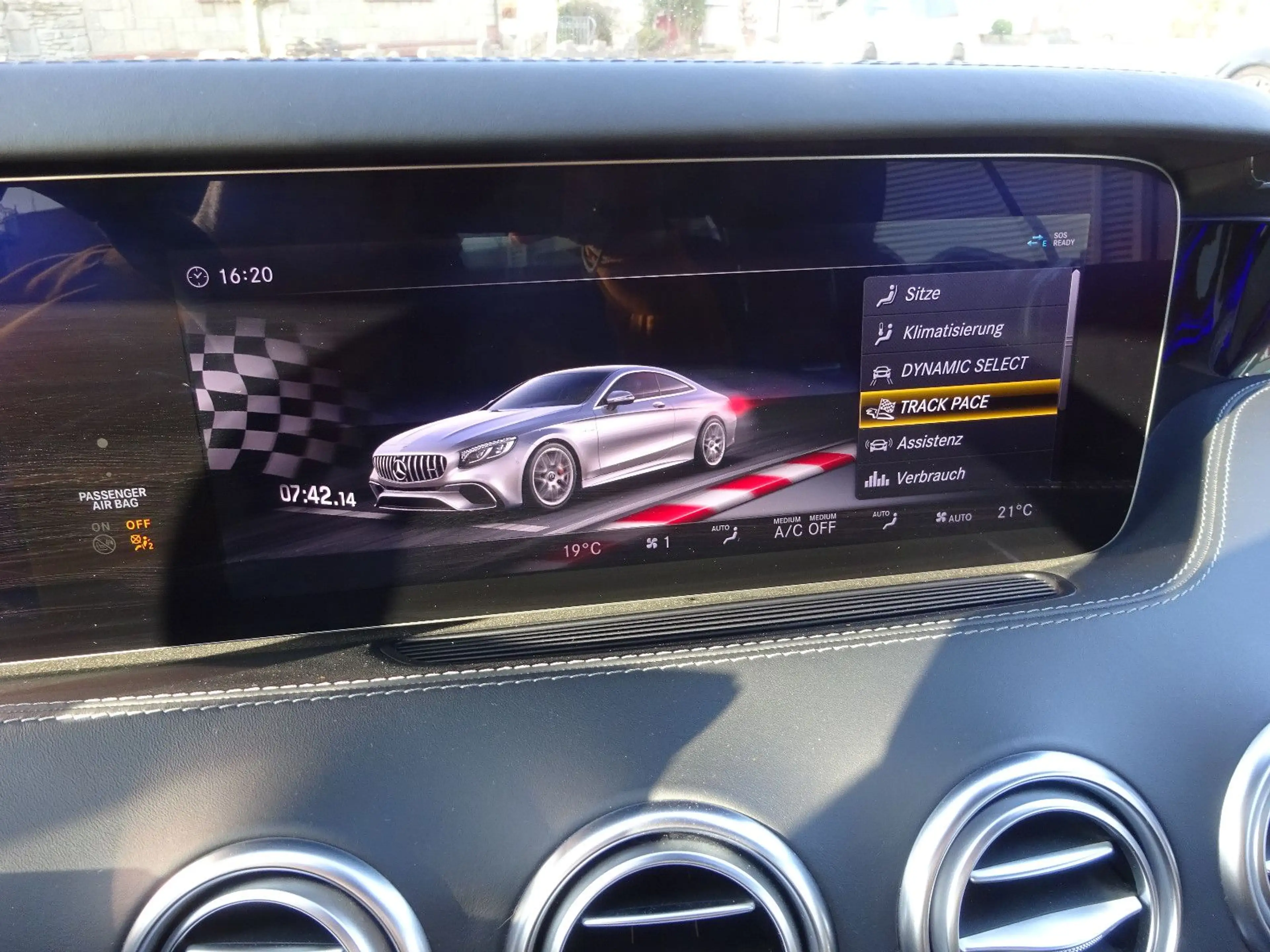 Mercedes-Benz S 63 AMG Coupe 4Matic+ AMG DRIVER´S PACK PERFORM — photo 20