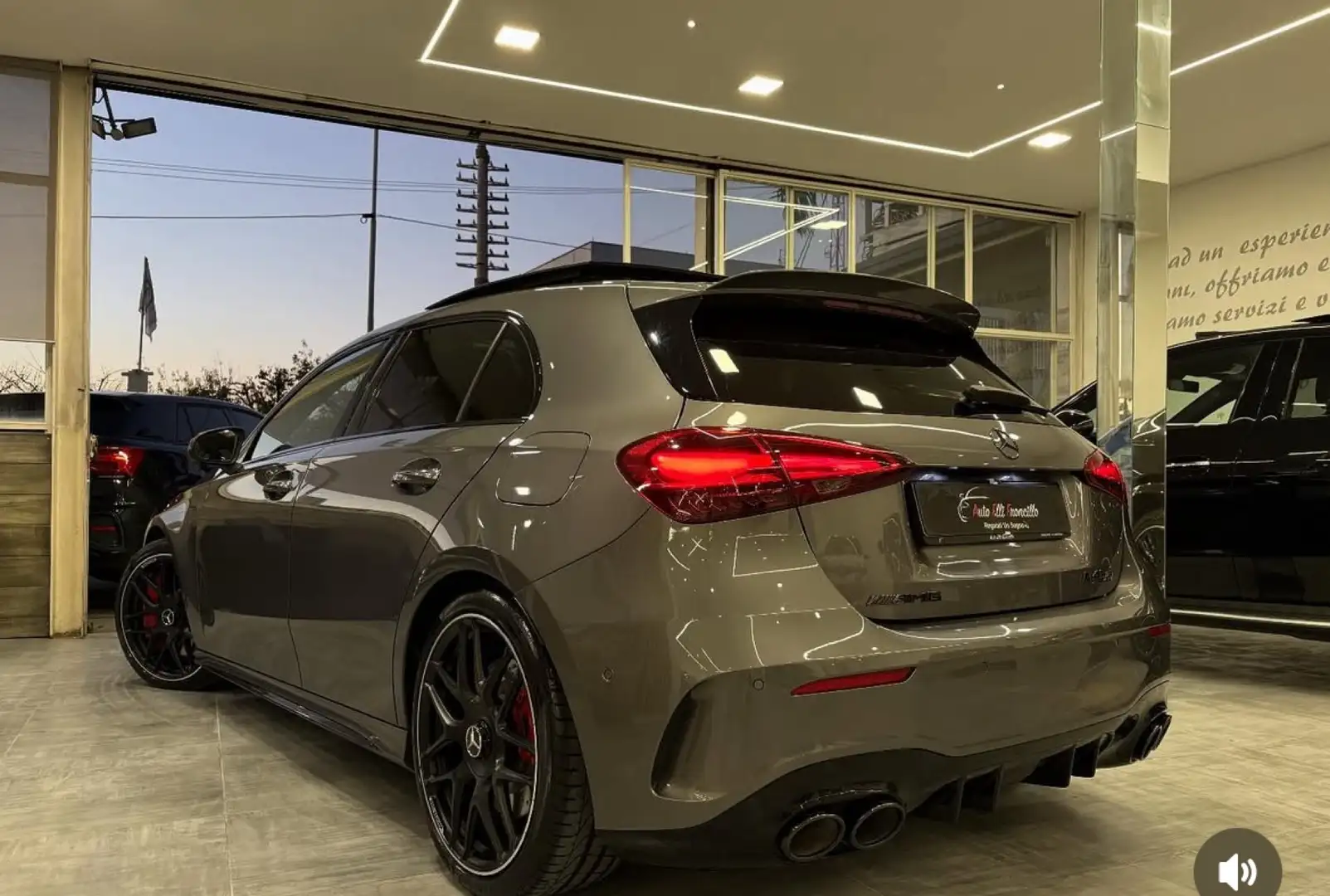 Mercedes-Benz A 45 AMG S 4matic+ auto Grijs - 2