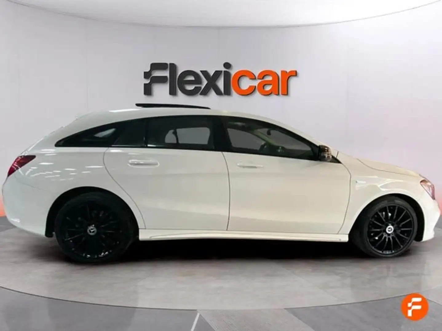 Mercedes-Benz CLA 200 Shooting Brake 7G-DCT Blanco - 2