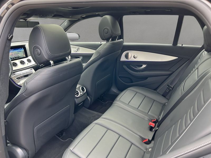 Mercedes-Benz E 400 E400d T AMG Pano DISTR Memo ABC Carbon AHK MLED — photo 8