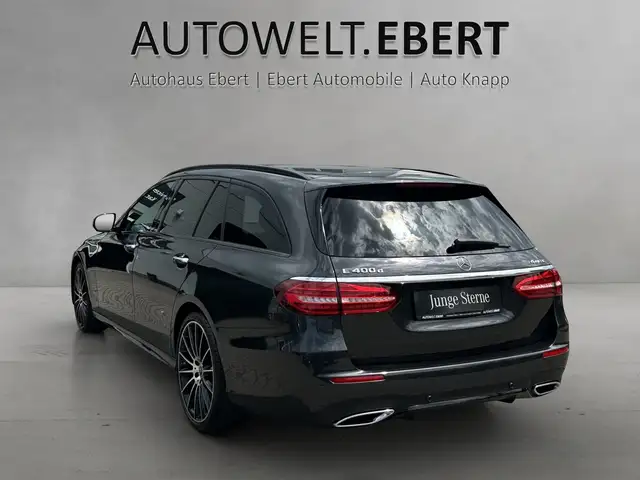 Mercedes-Benz E-Class view 3