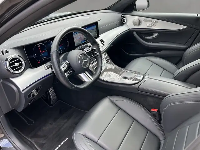 Mercedes-Benz E-Class view 7