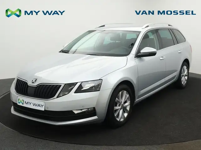 Skoda Octavia Octavia Combi Ambition 1.0TSI *TREKHAAK*NAVI*PDC*CRUISE*BLTH*ZETELVERWARMING*...*
