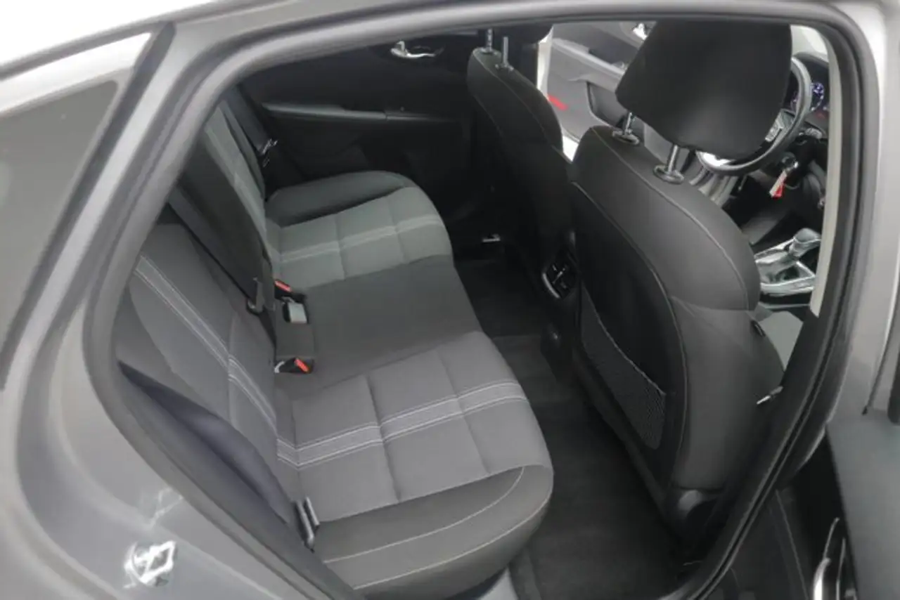 Kia Forte снимка Kia Forte