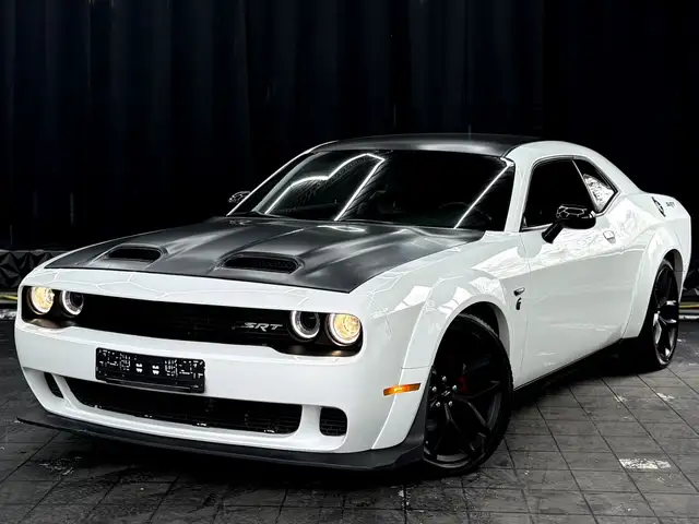 Dodge Challenger SRT 5.7