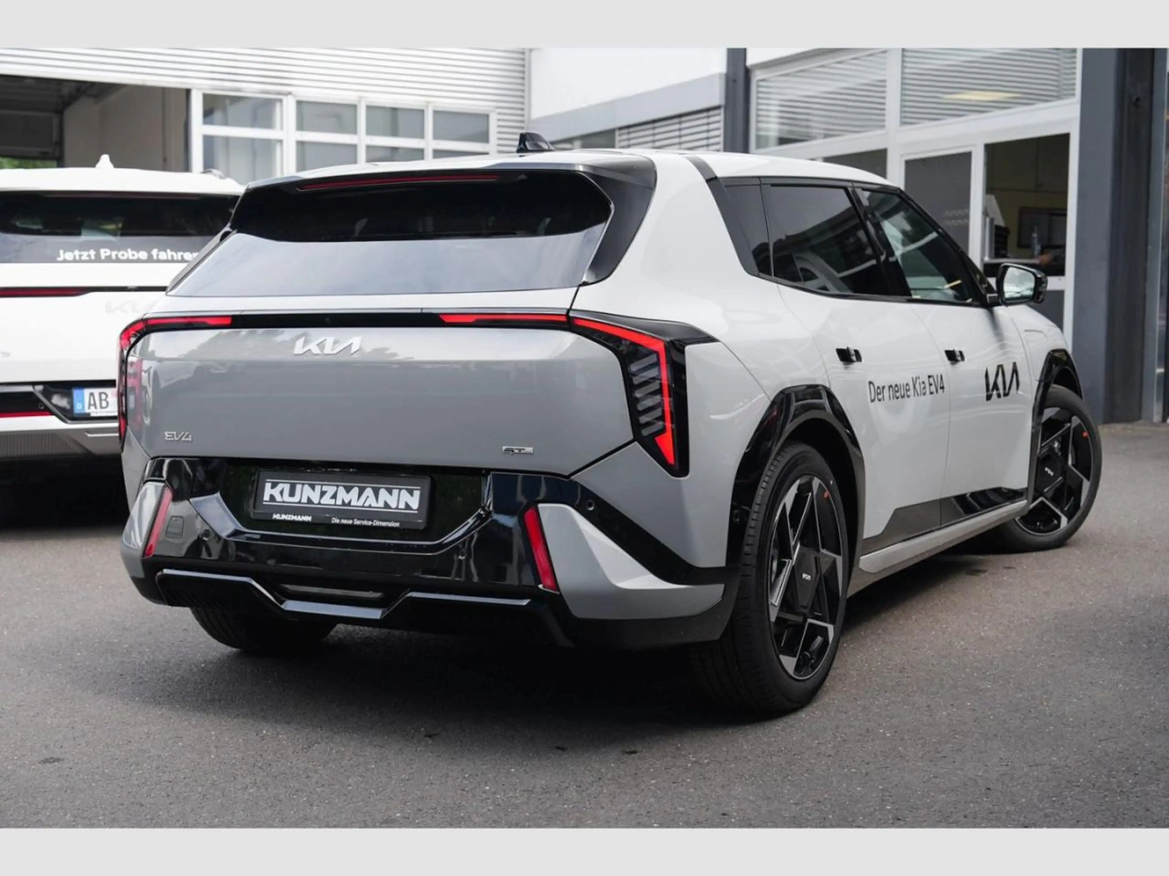 Kia EV4 81,4 kWh GT-Line Glasdach Harman/Kardon HUD — photo 3