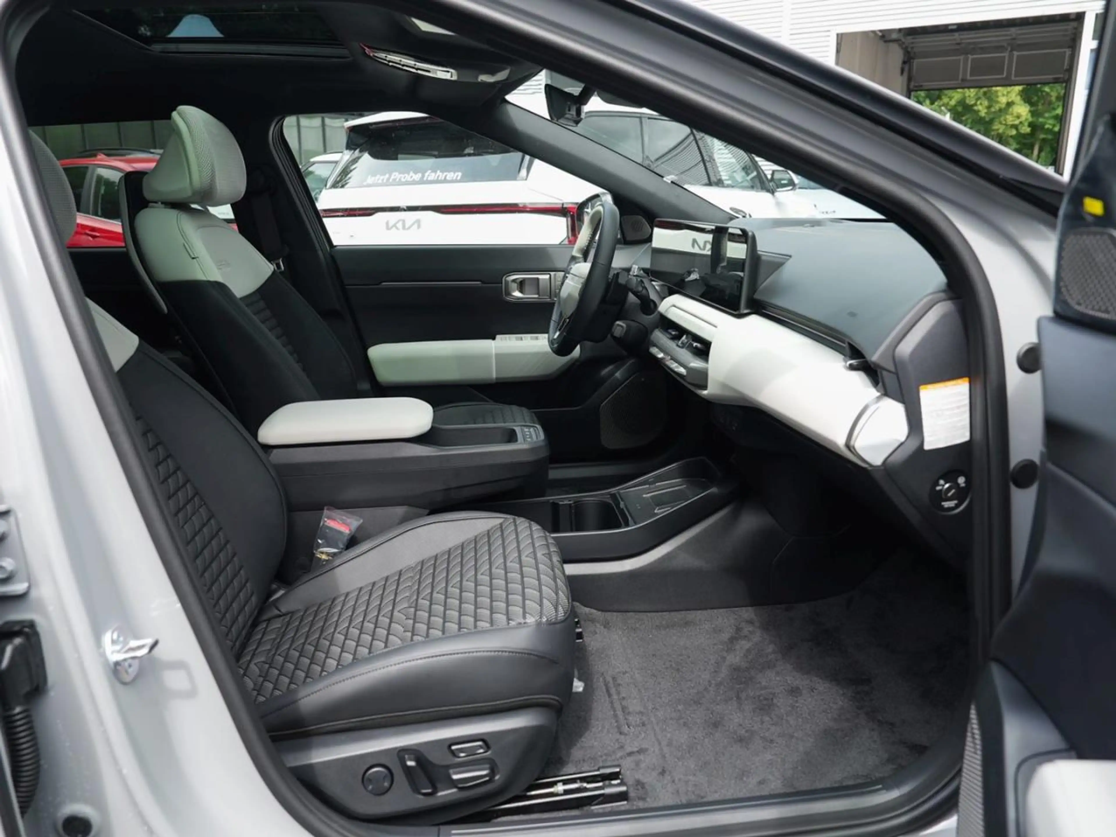Kia EV4 81,4 kWh GT-Line Glasdach Harman/Kardon HUD — photo 9
